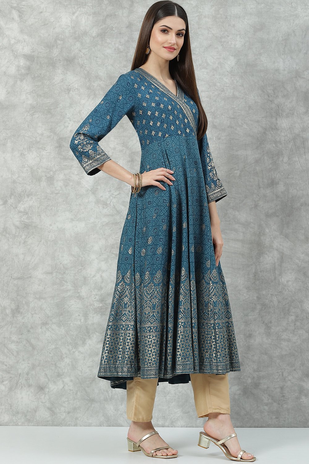 Teal Rayon Flared Printed Kurta image number 3