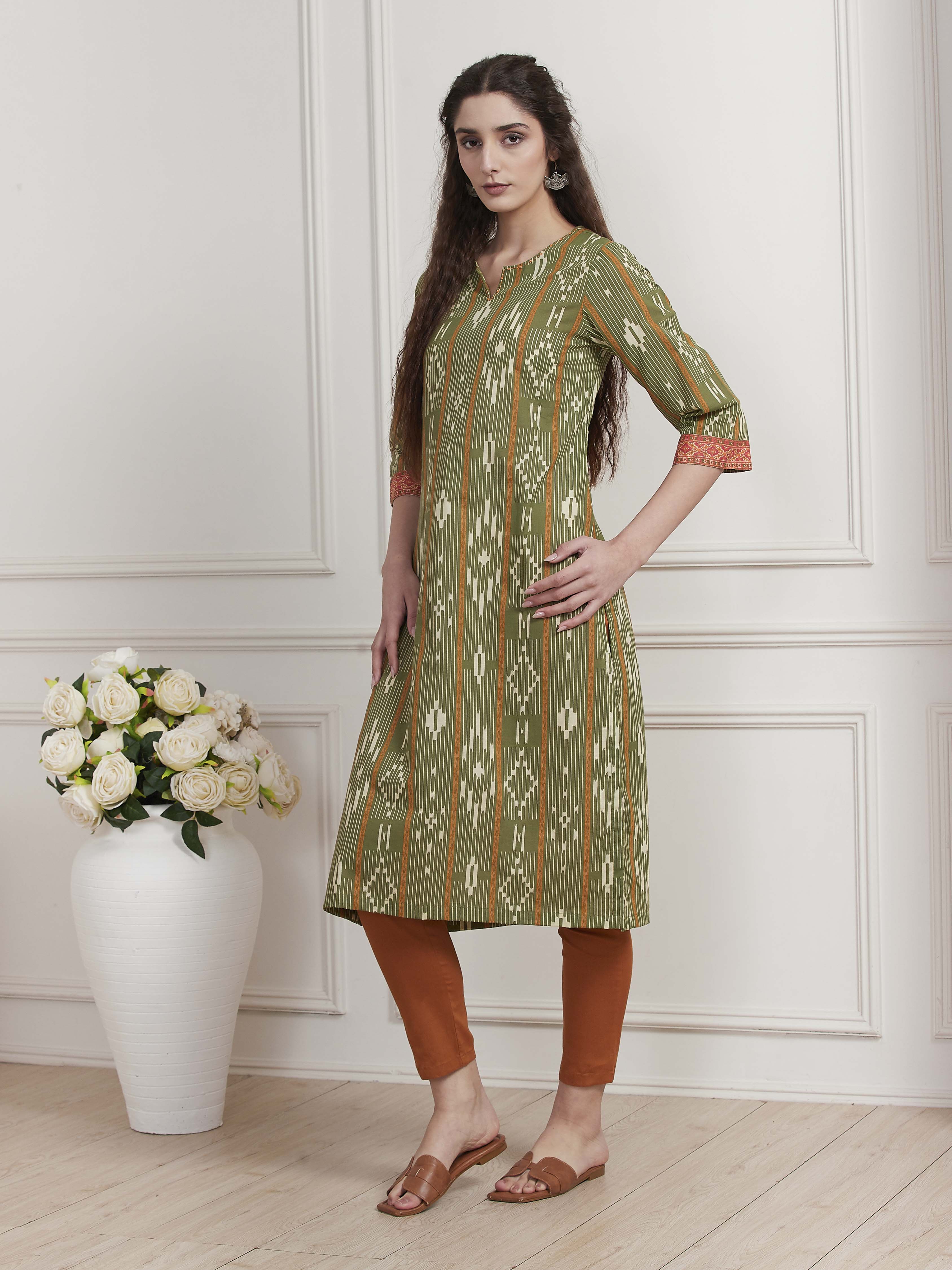 Green Cotton Printed Straight Kurta image number 2