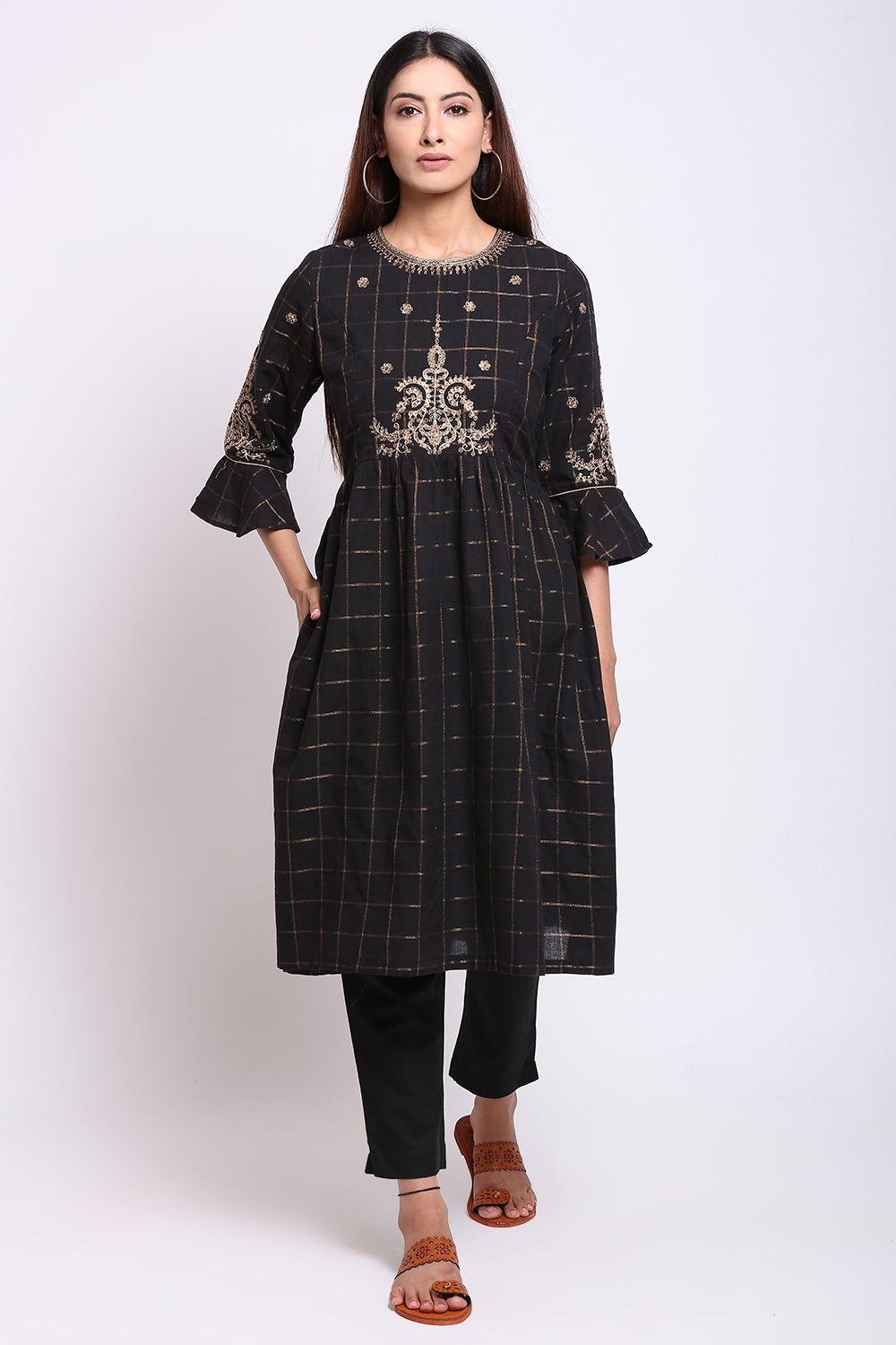 Black Metallic Cotton Straight Kurta Slim Pant Suit Set image number 0