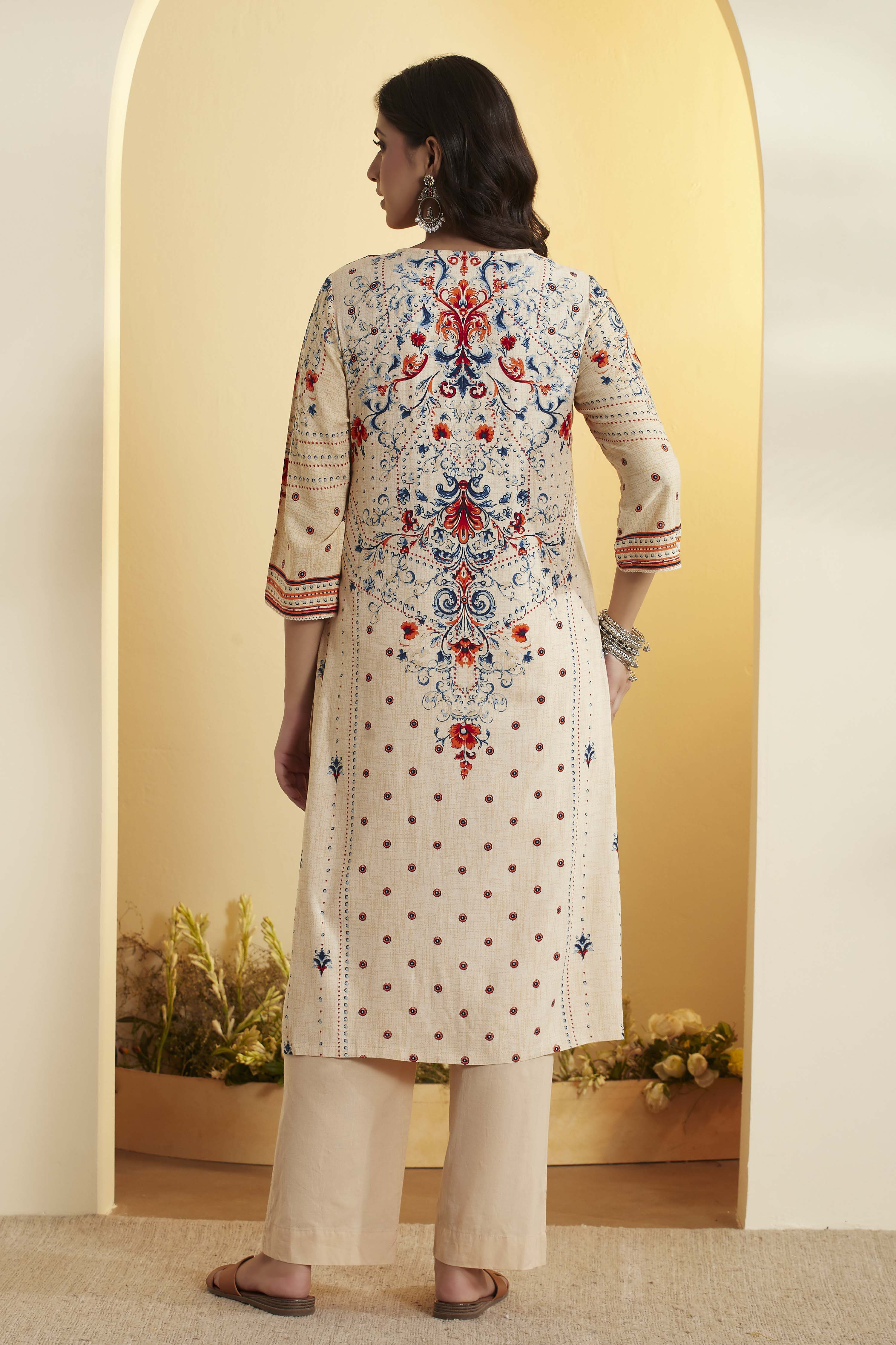 Beige Viscose Rayon Straight Kurta image number 4