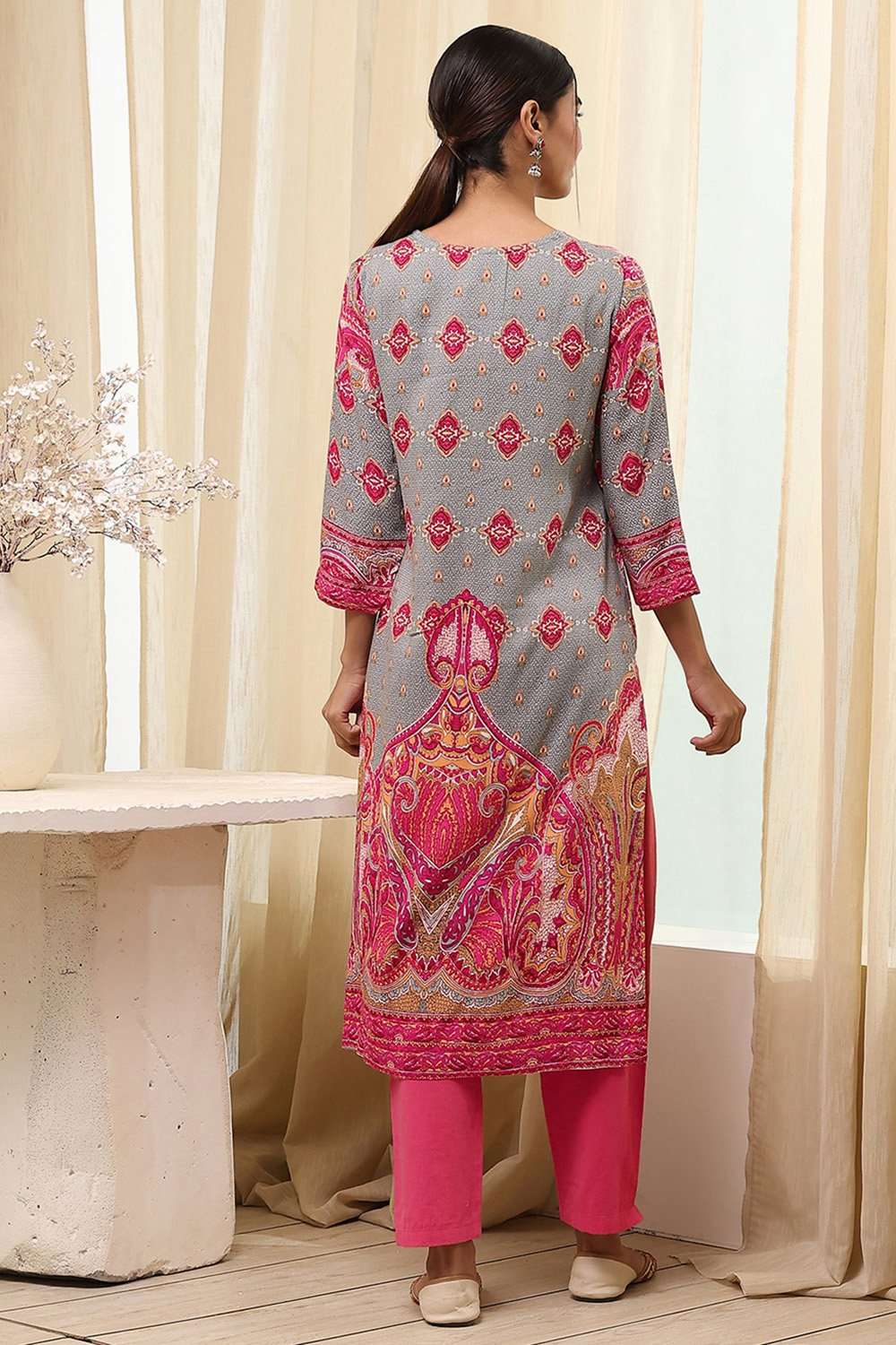 Red and Blue Printed Straight Kurta image number 3
