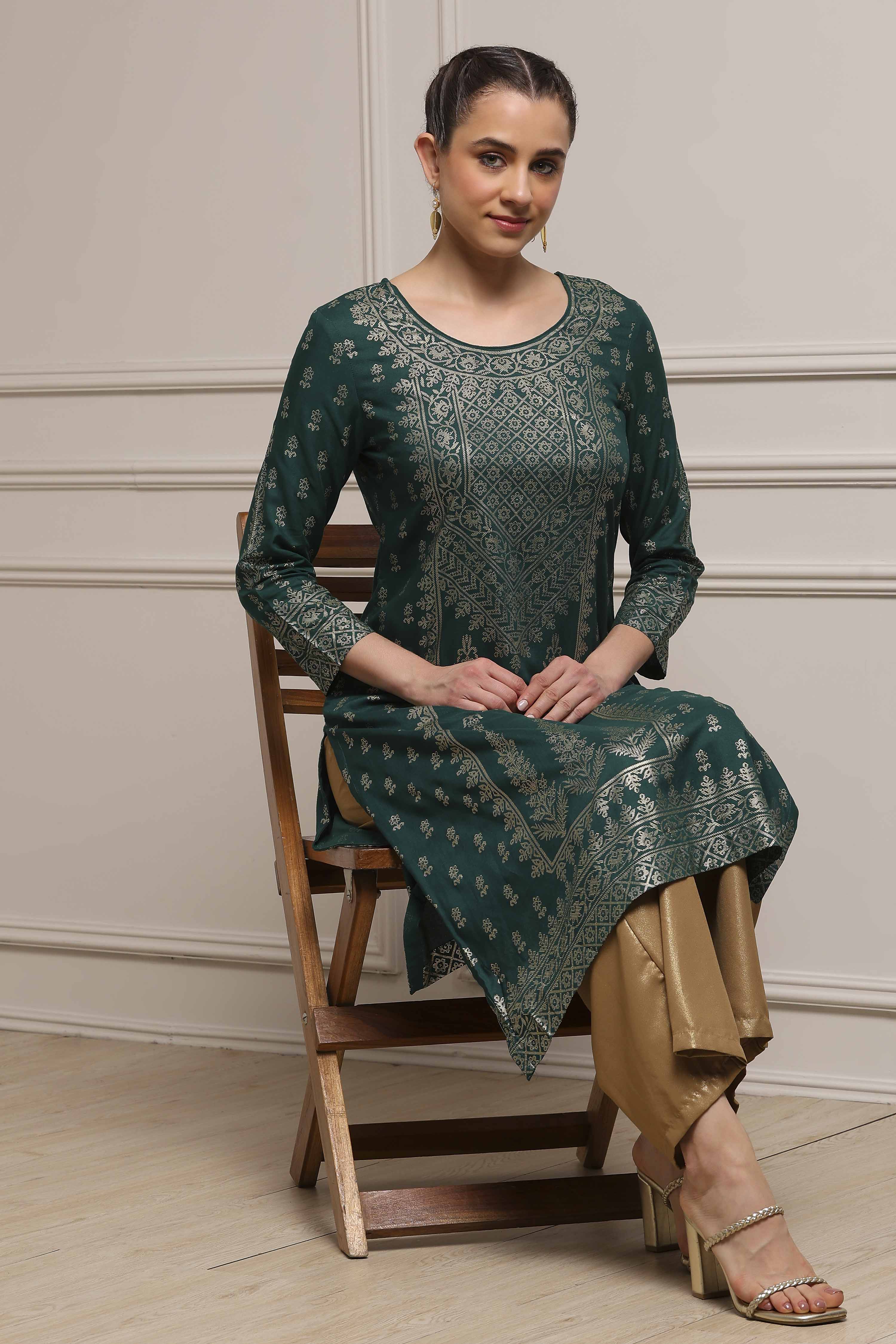 Plum LIVA Straight Printed Kurta image number 0