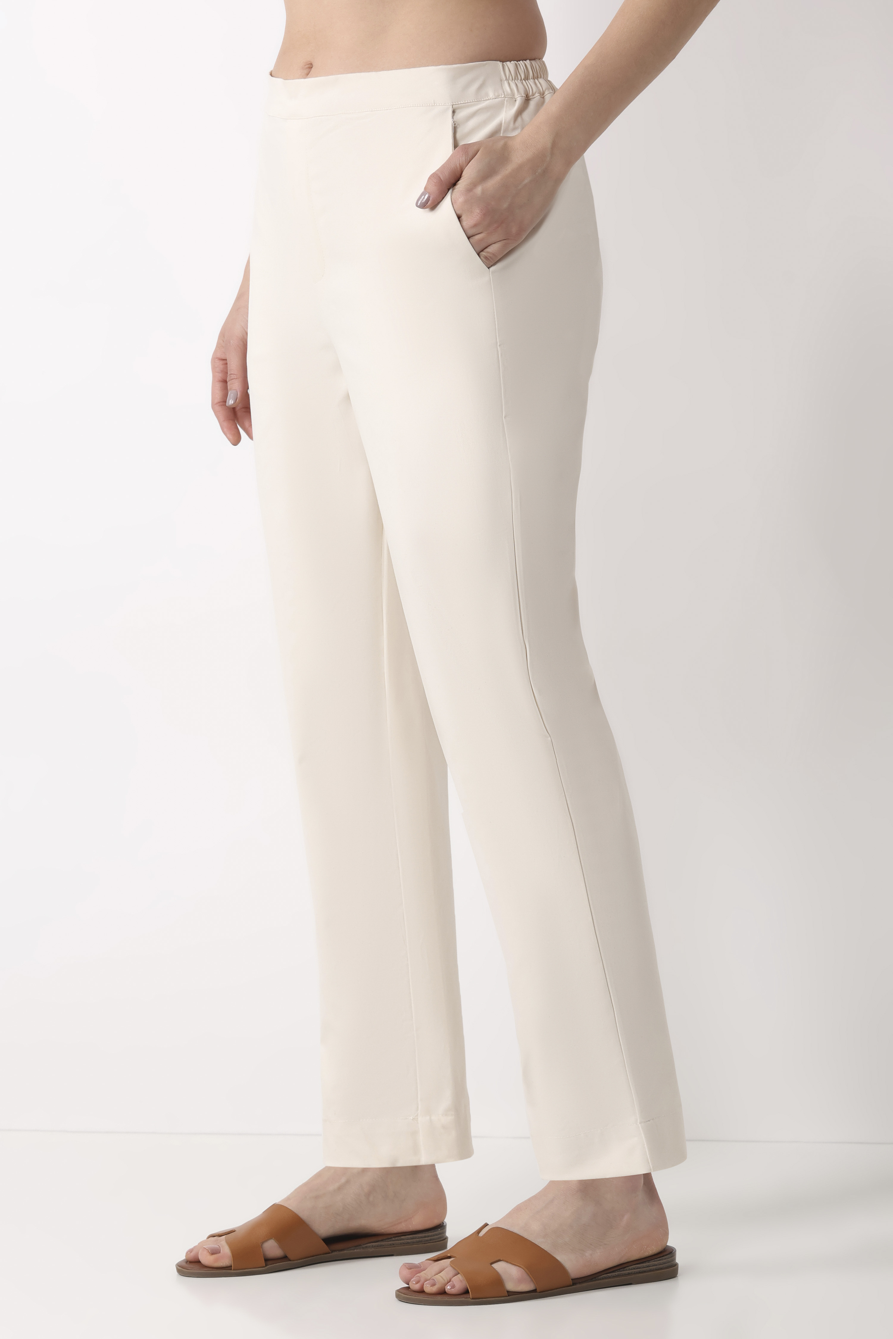 Off White Cotton Narrow Pants image number 2