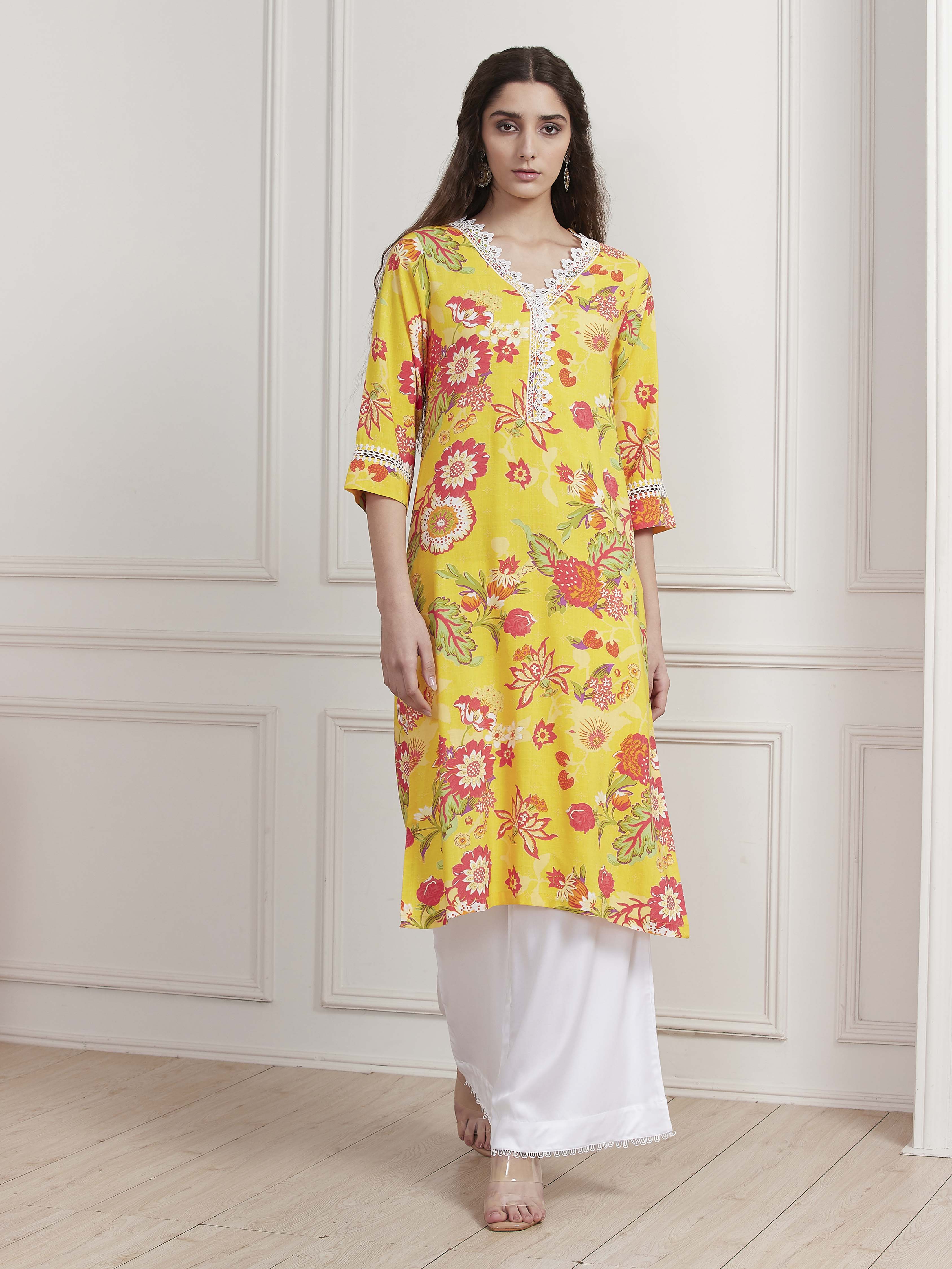 Yellow Floral Printed Straight Kurta image number 6