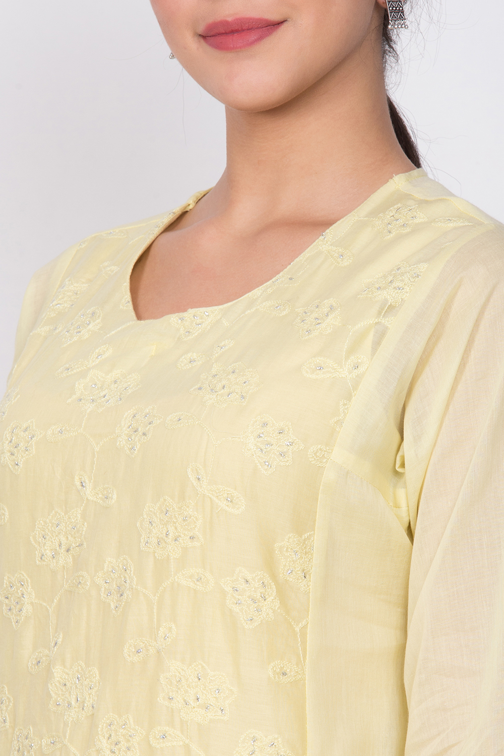 Yellow Cotton Chikankari Embroidered Kurta image number 1