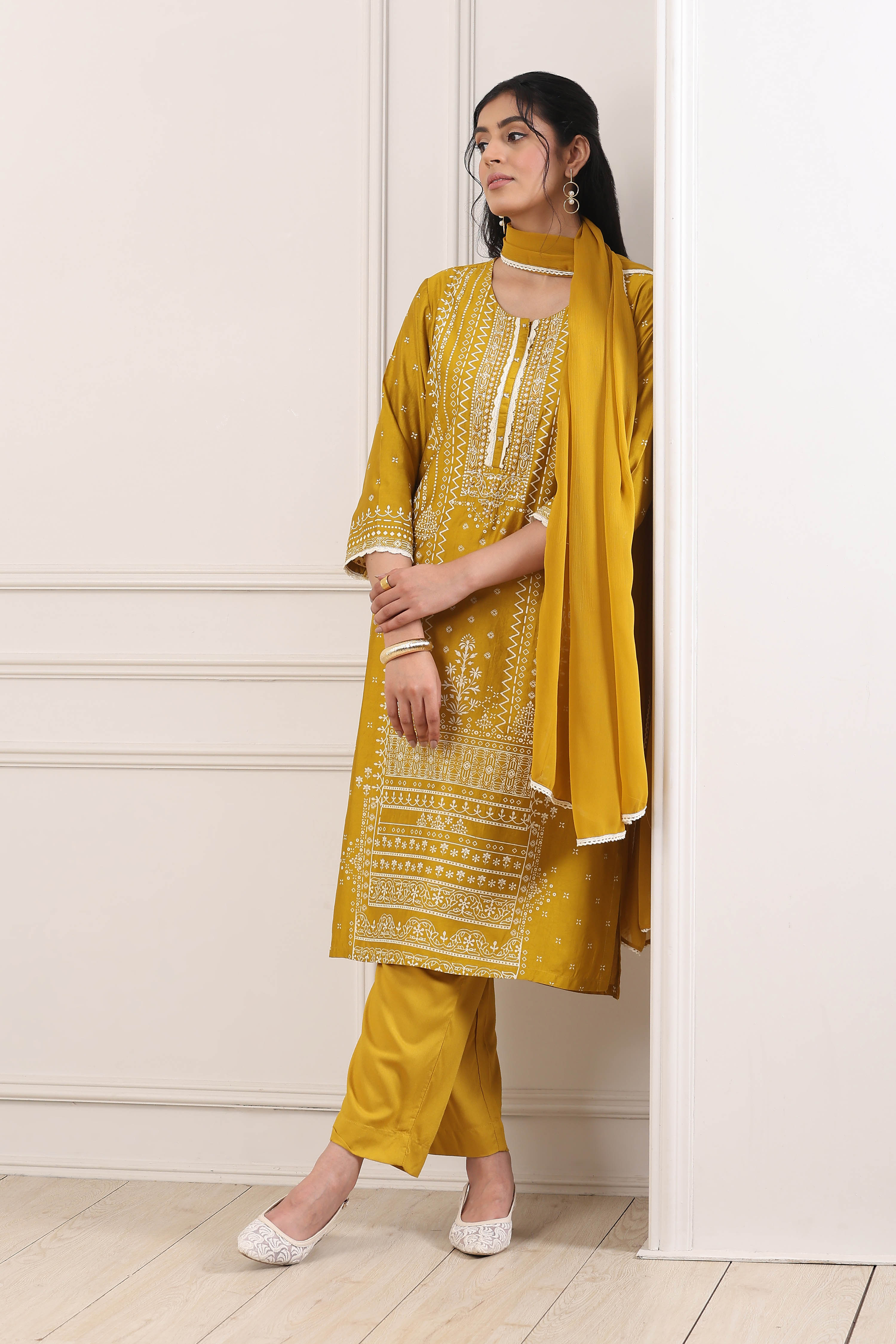 Mustard Yellow Ethnic Motifs Straight Suit Set image number 0