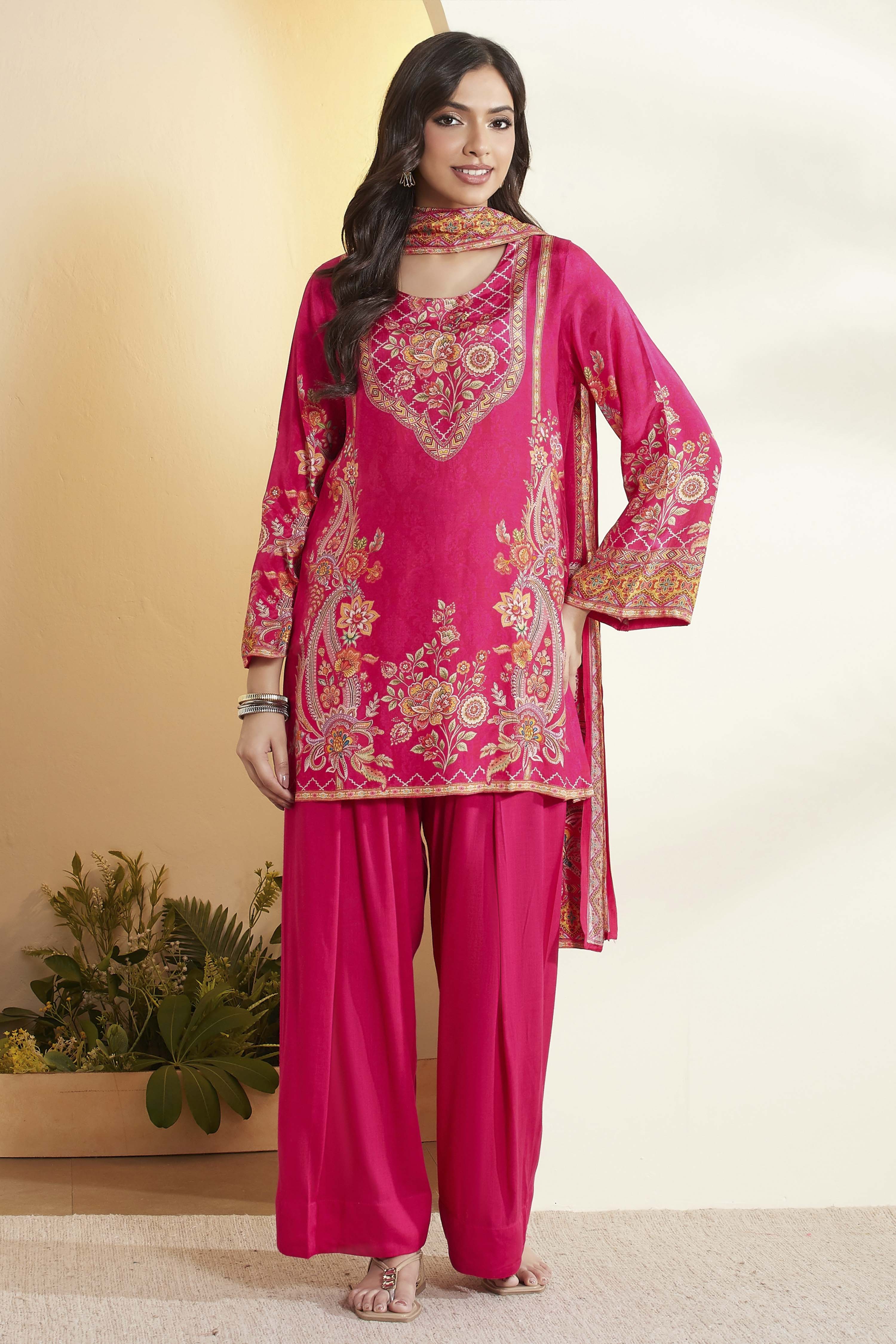 Fuchsia Floral Printed Straight Kurta Set image number 7