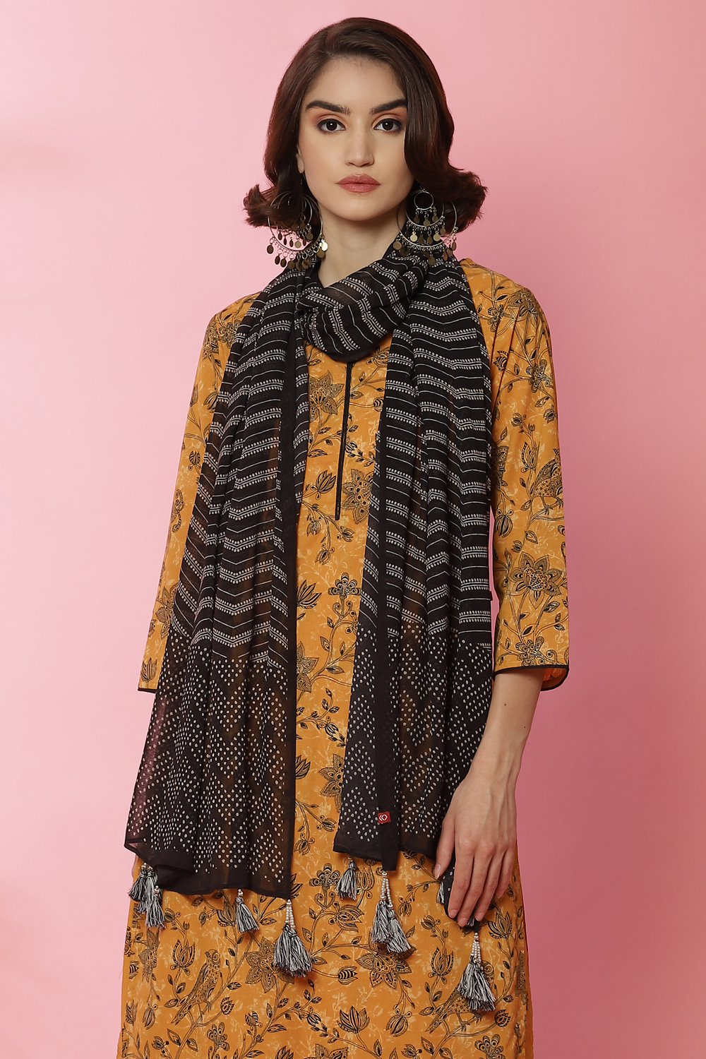 Black And Off White Viscose Printed Stole image number 0