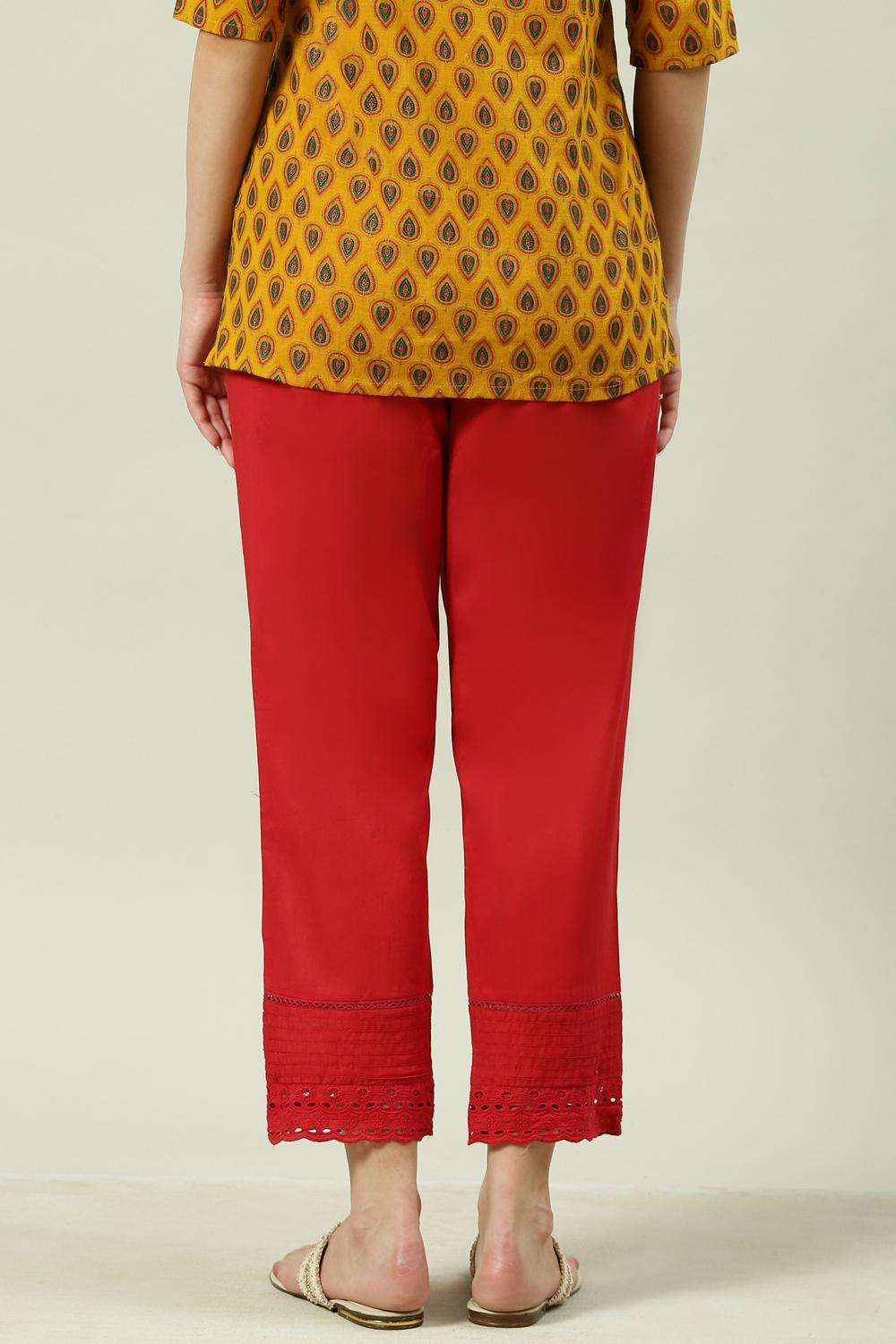 Off White Cotton Regular Pants image number 4