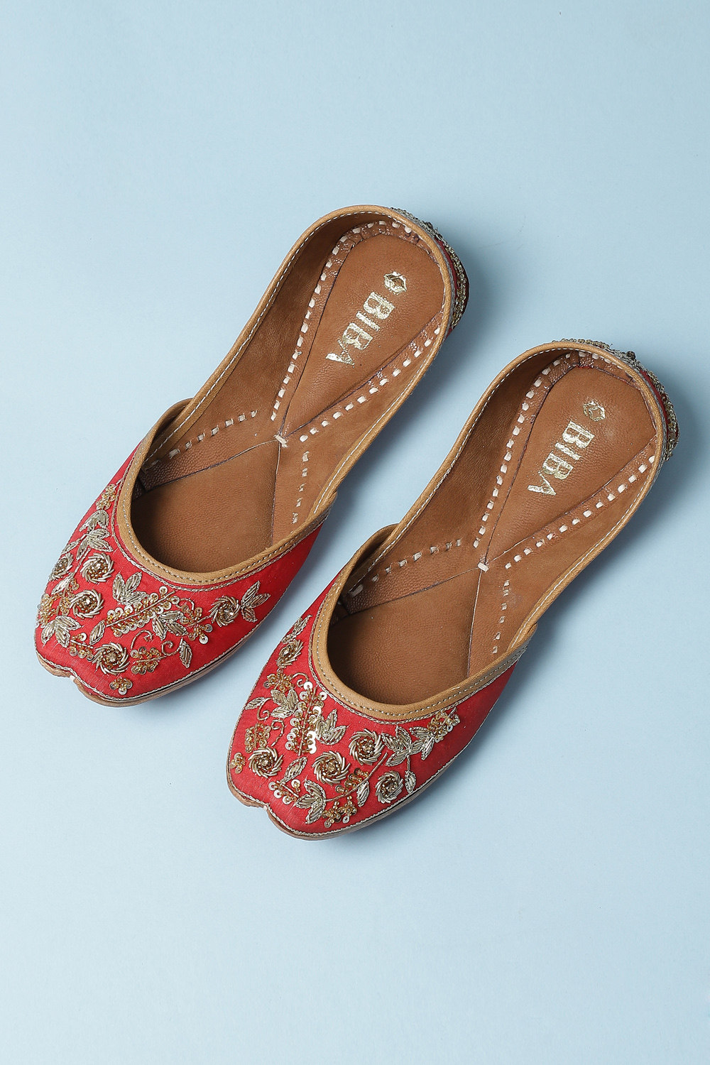 Embroidered mojaris sales
