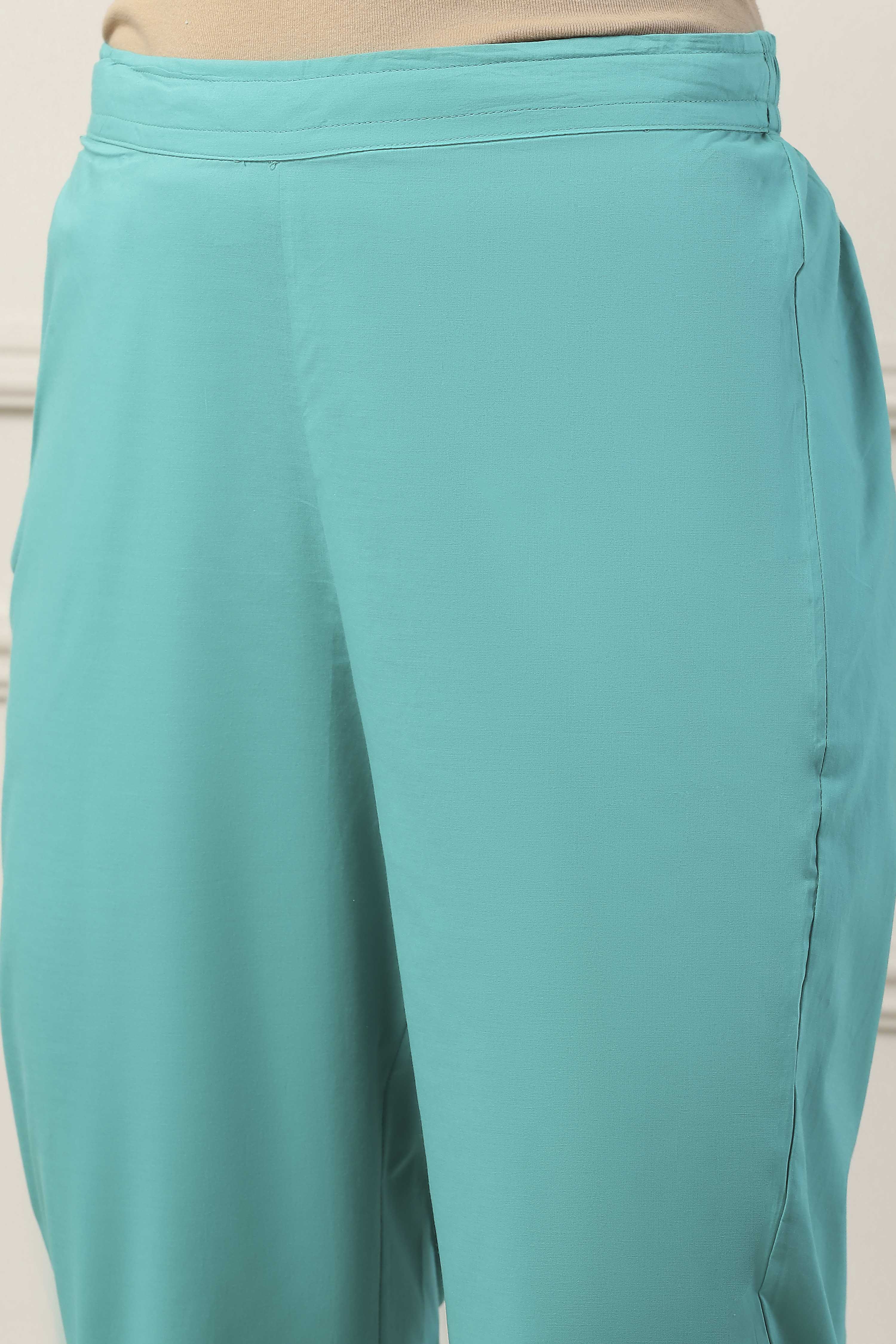 Turquoise Blue Cotton Ethnic Motif Printed Straight Suit Set image number 2