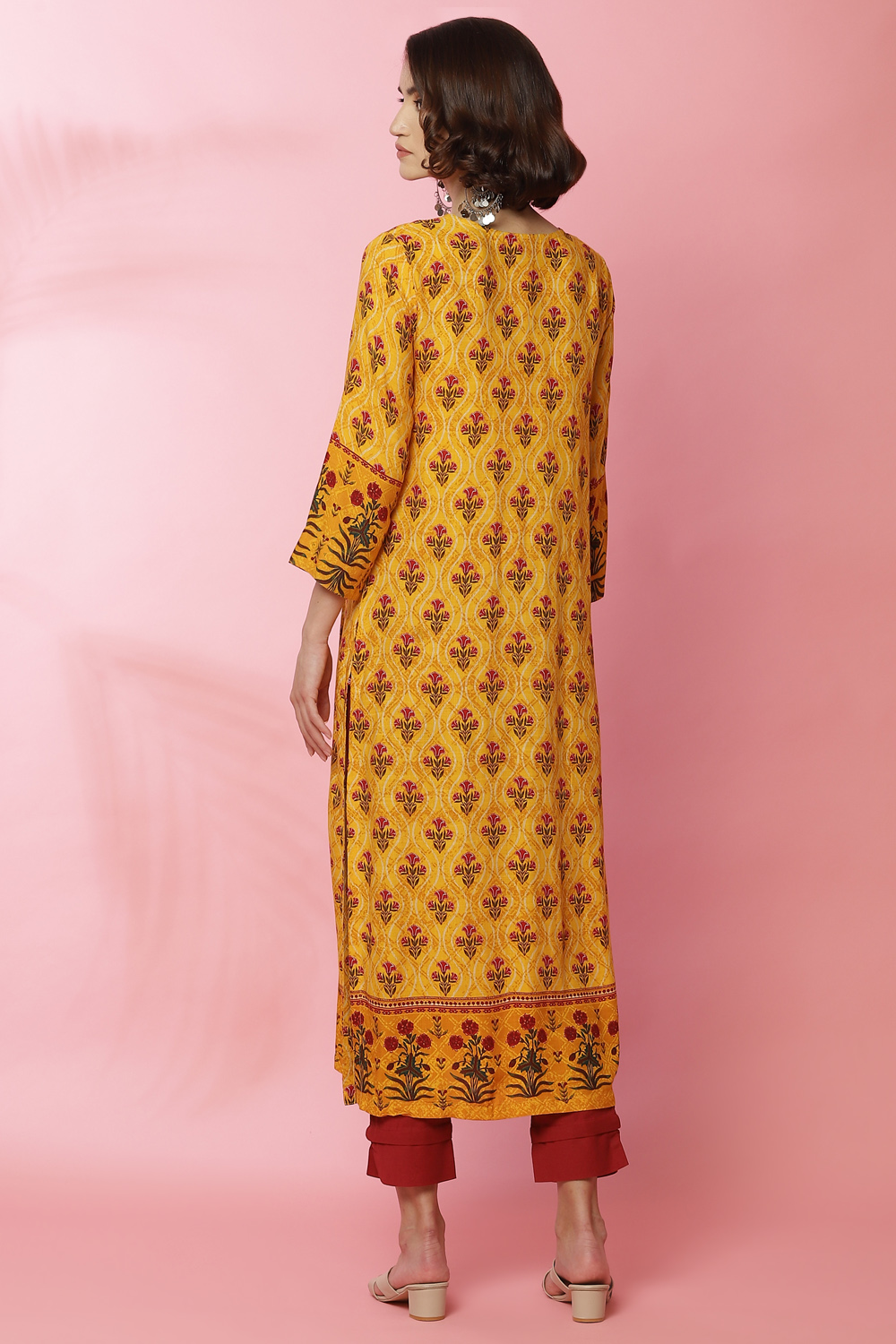 Mustard LIVA Straight Printed Kurta image number 5