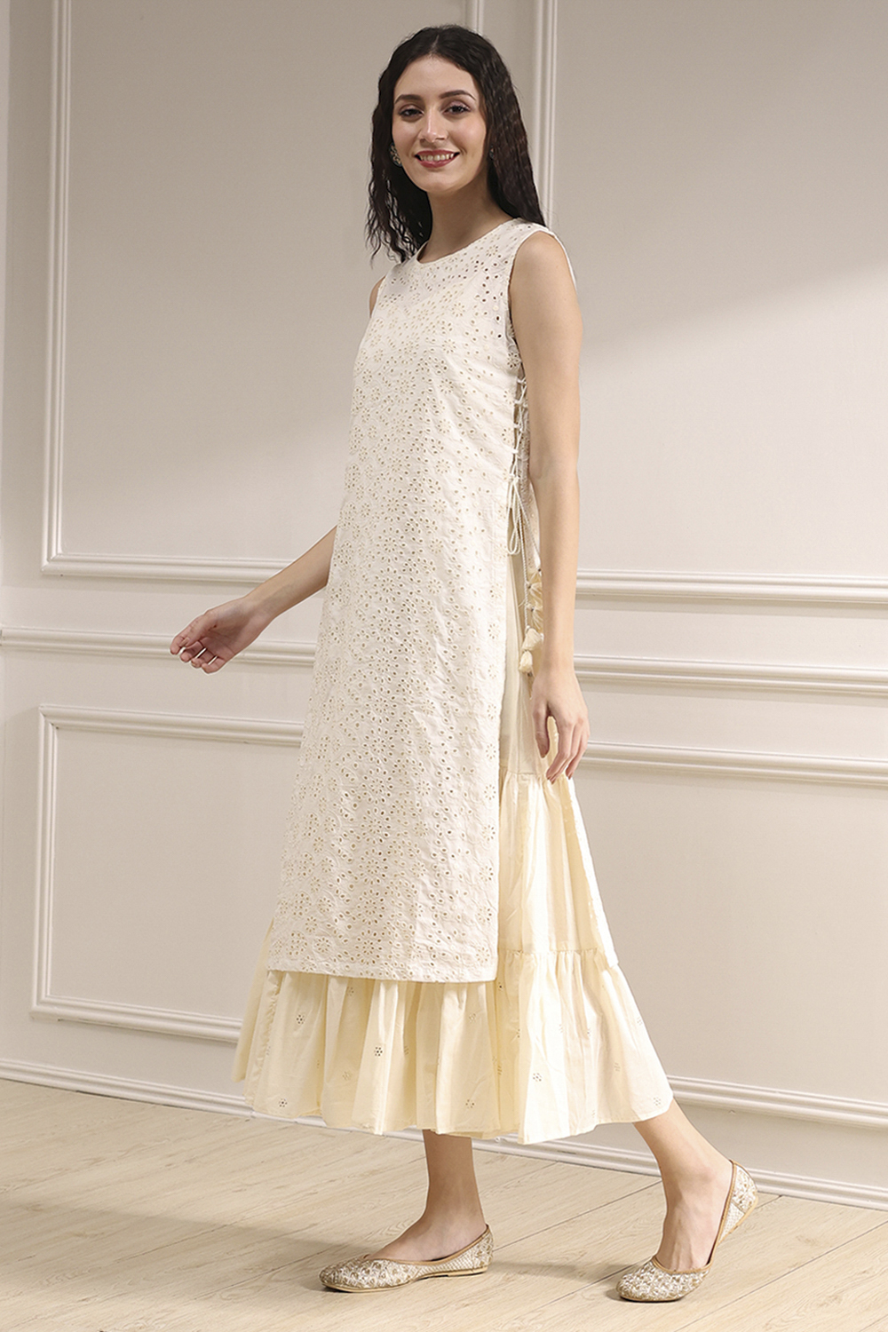Off White Cotton Layered Suit Set image number 2