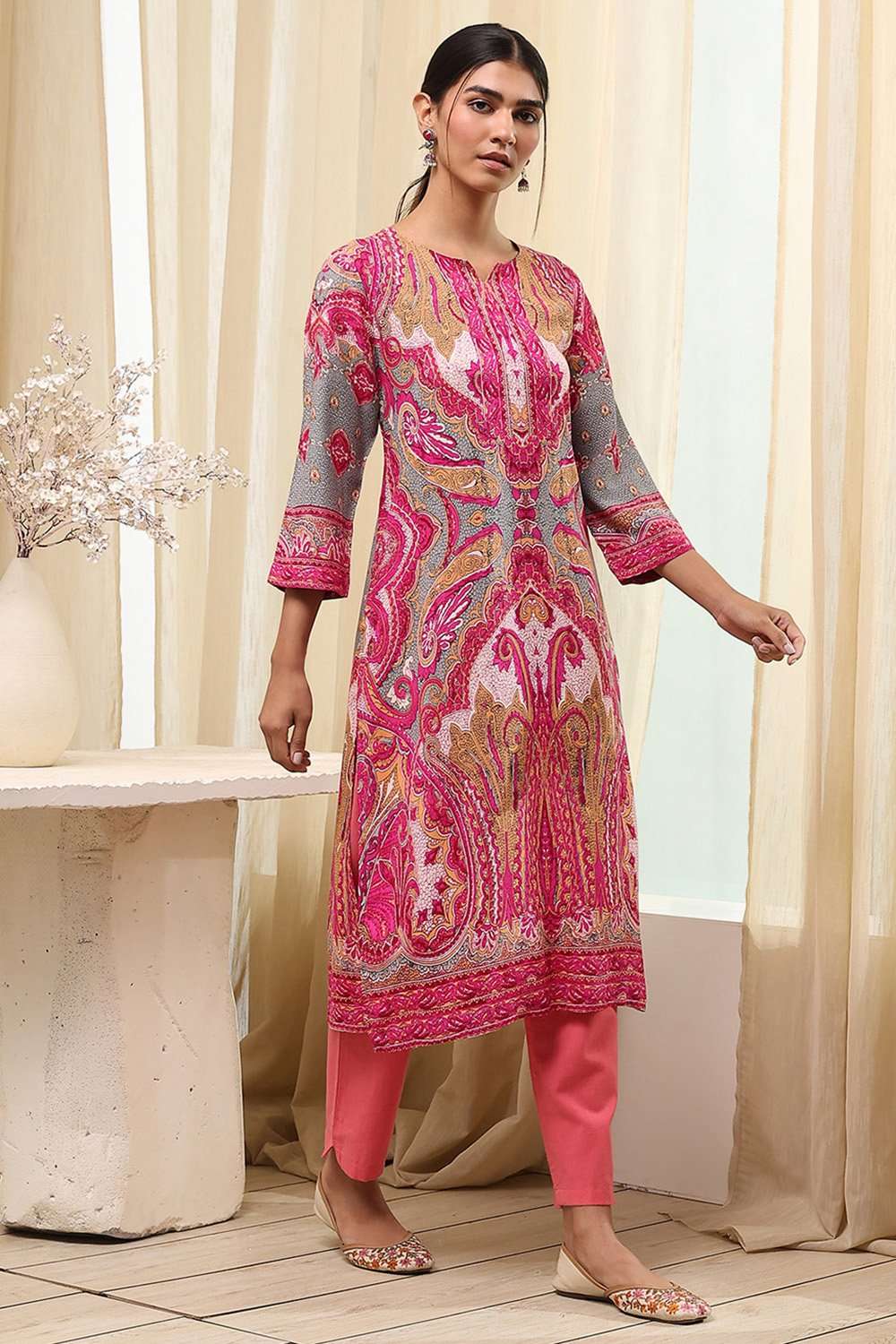 Red and Blue Printed Straight Kurta image number 4