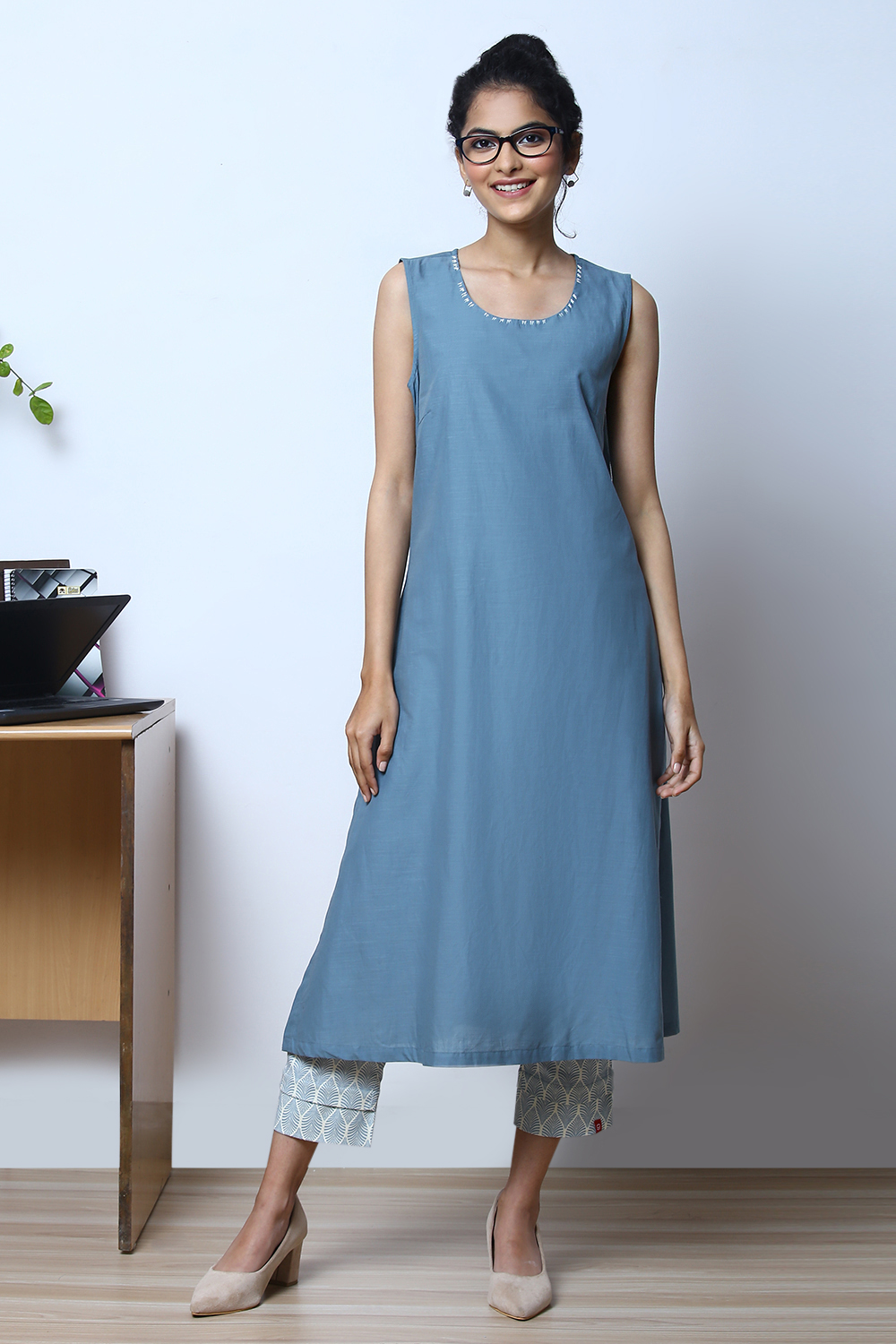 Blue Cotton Open Front Kurta image number 6