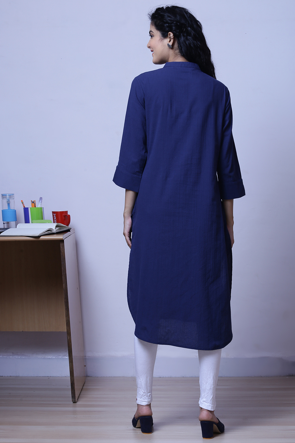 Navy Cotton Yarndyed Kurta image number 6