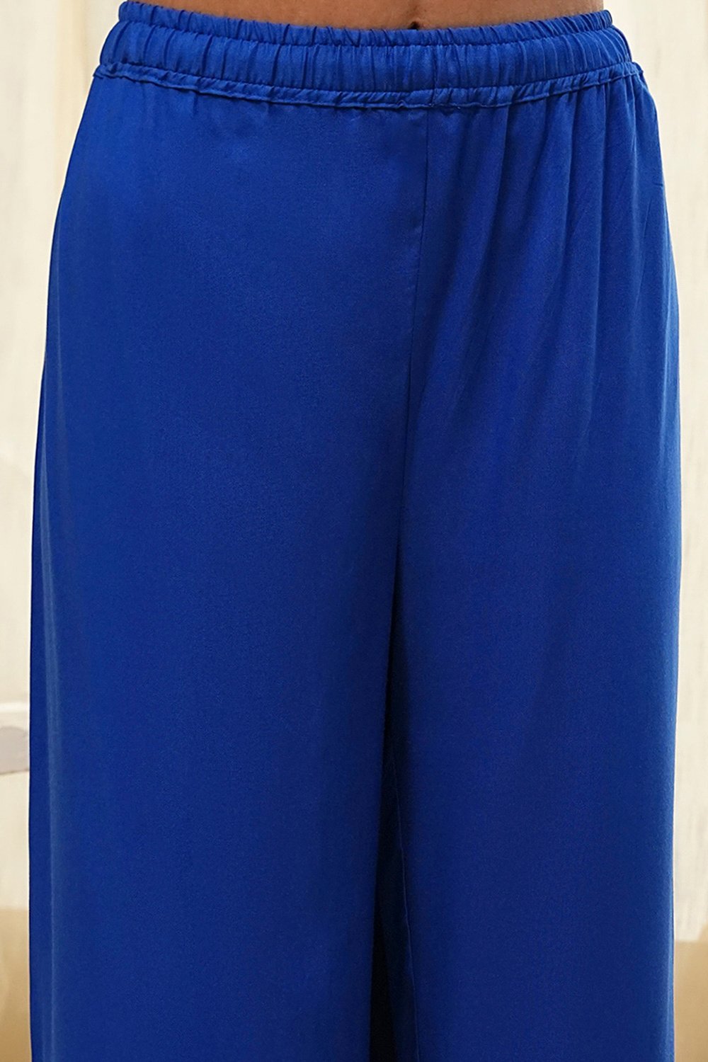 Blue Embroidered Straight Suit Set image number 2