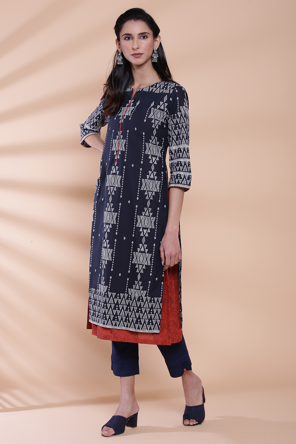 Black Cotton A-Line Printed Kurta image number 3