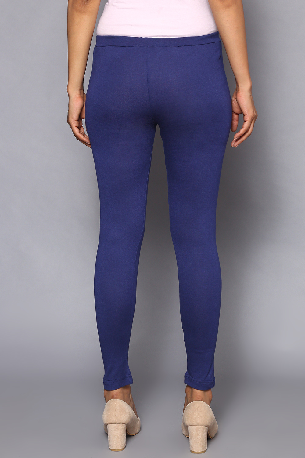 Black Viscose Lycra Solid Leggings image number 5