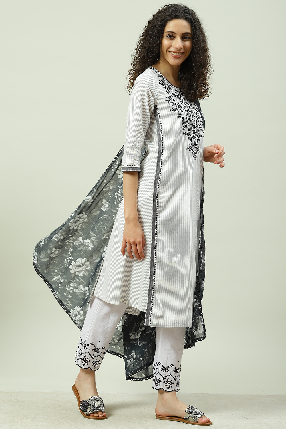 Black and White Cotton Straight Kurta Regular Pant Suit Set image number 2