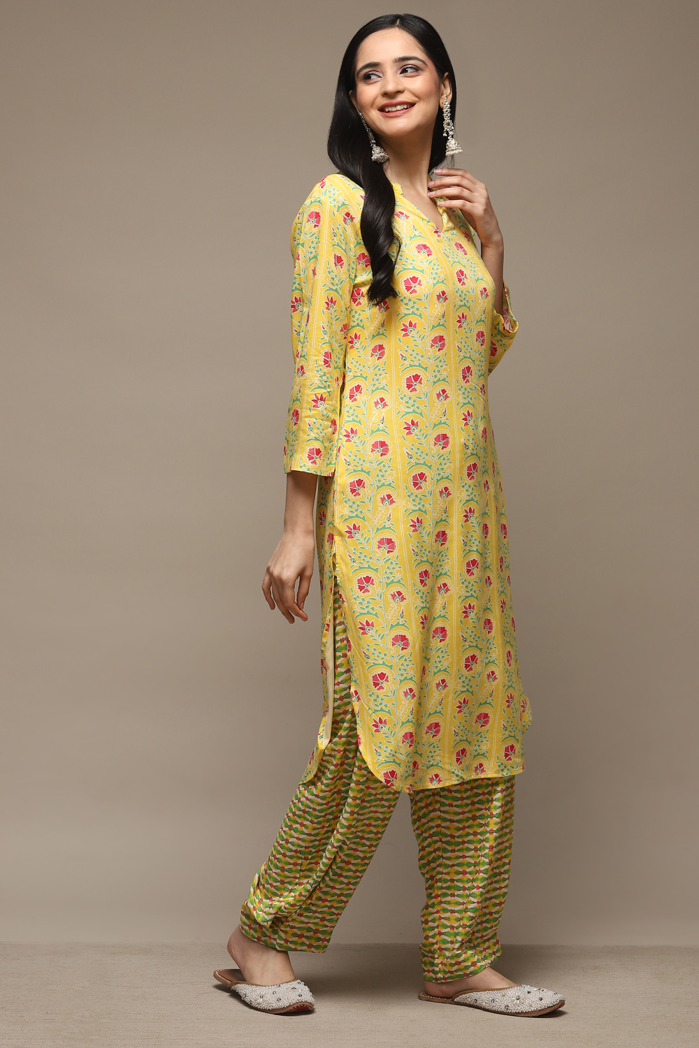Yellow Rayon Straight Kurta Pant Suit Set image number 5