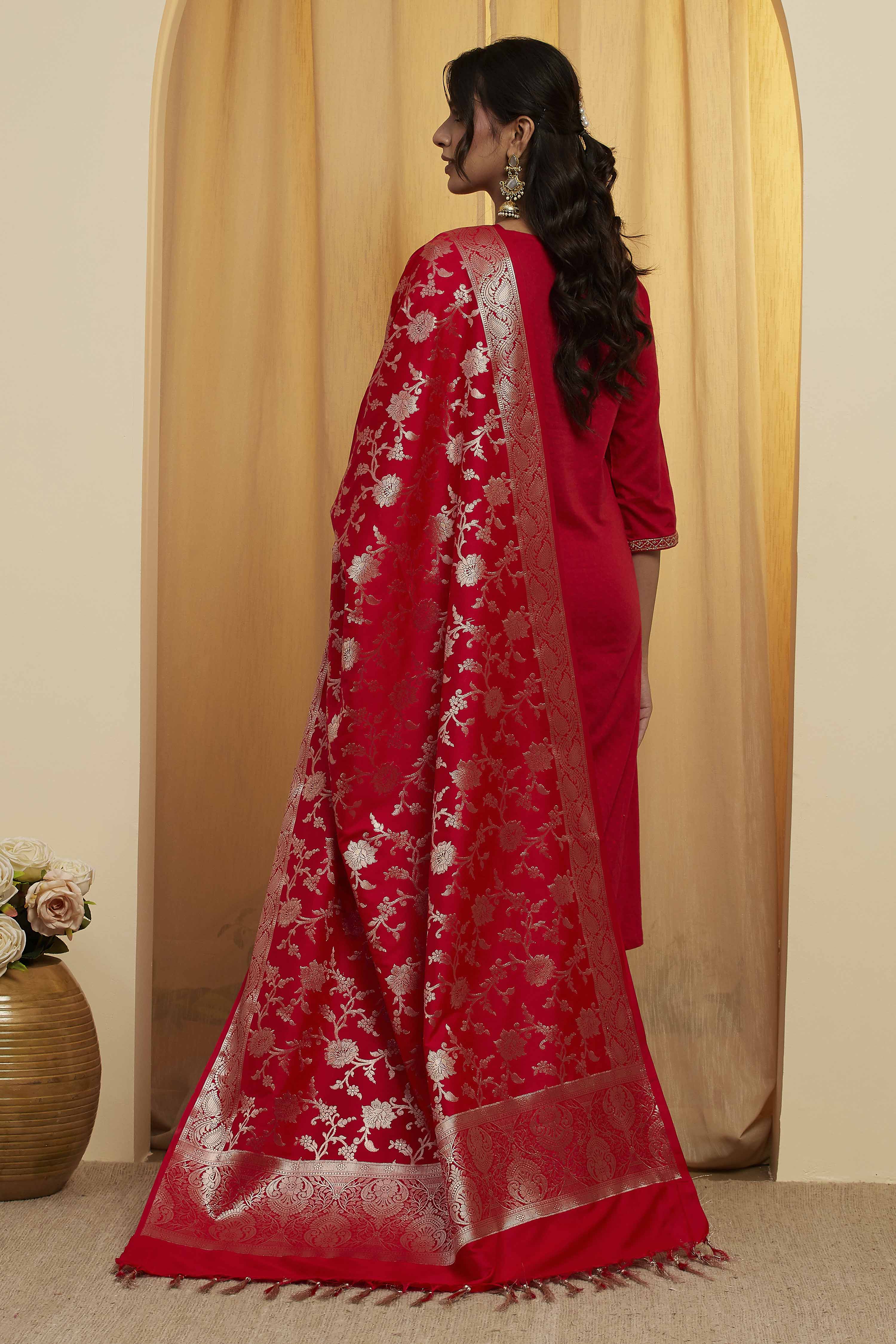 Red Floral Woven Design Dupatta image number 3