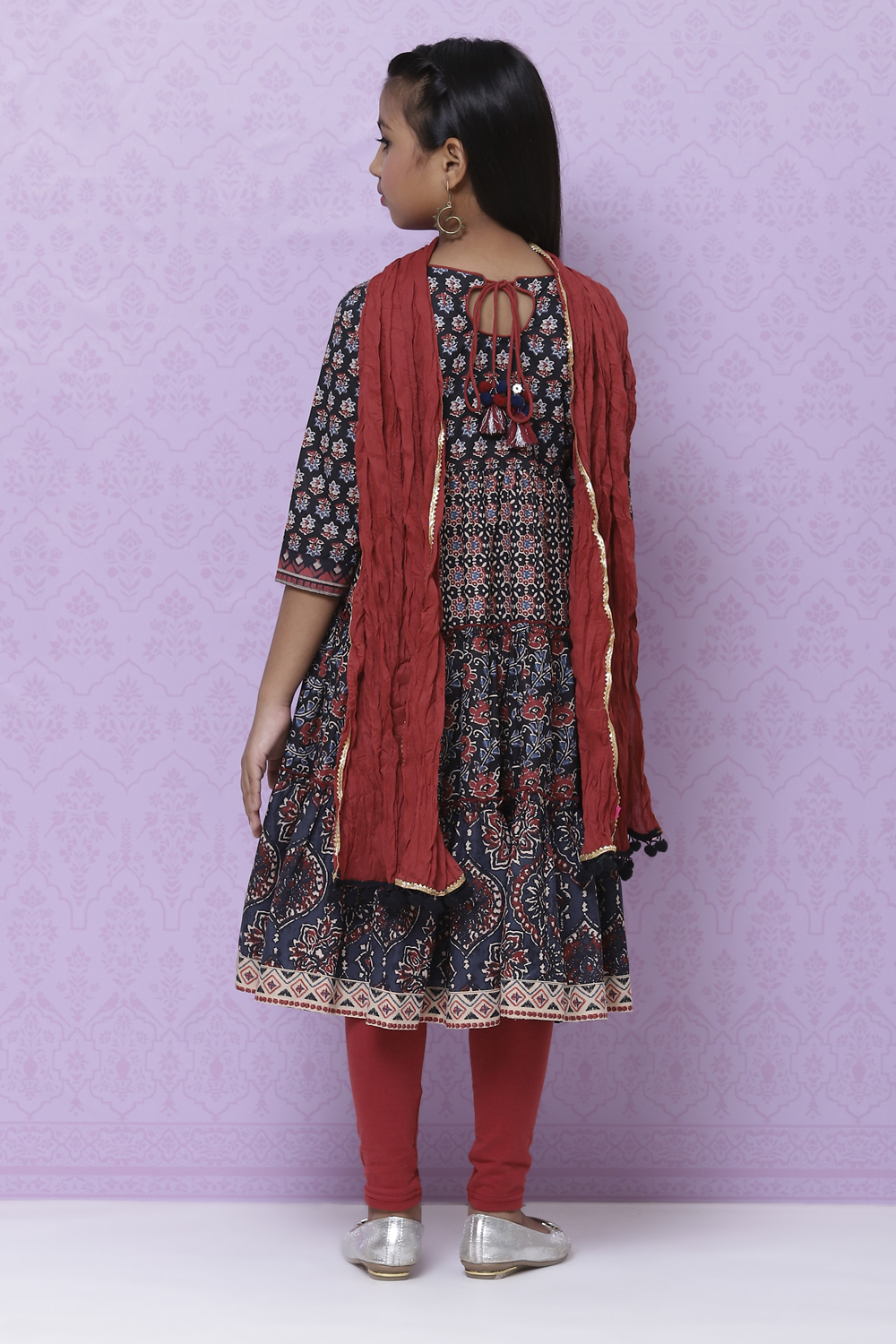 Charcoal And Rust Cotton Girls Kurta Churidar Suit Set image number 7