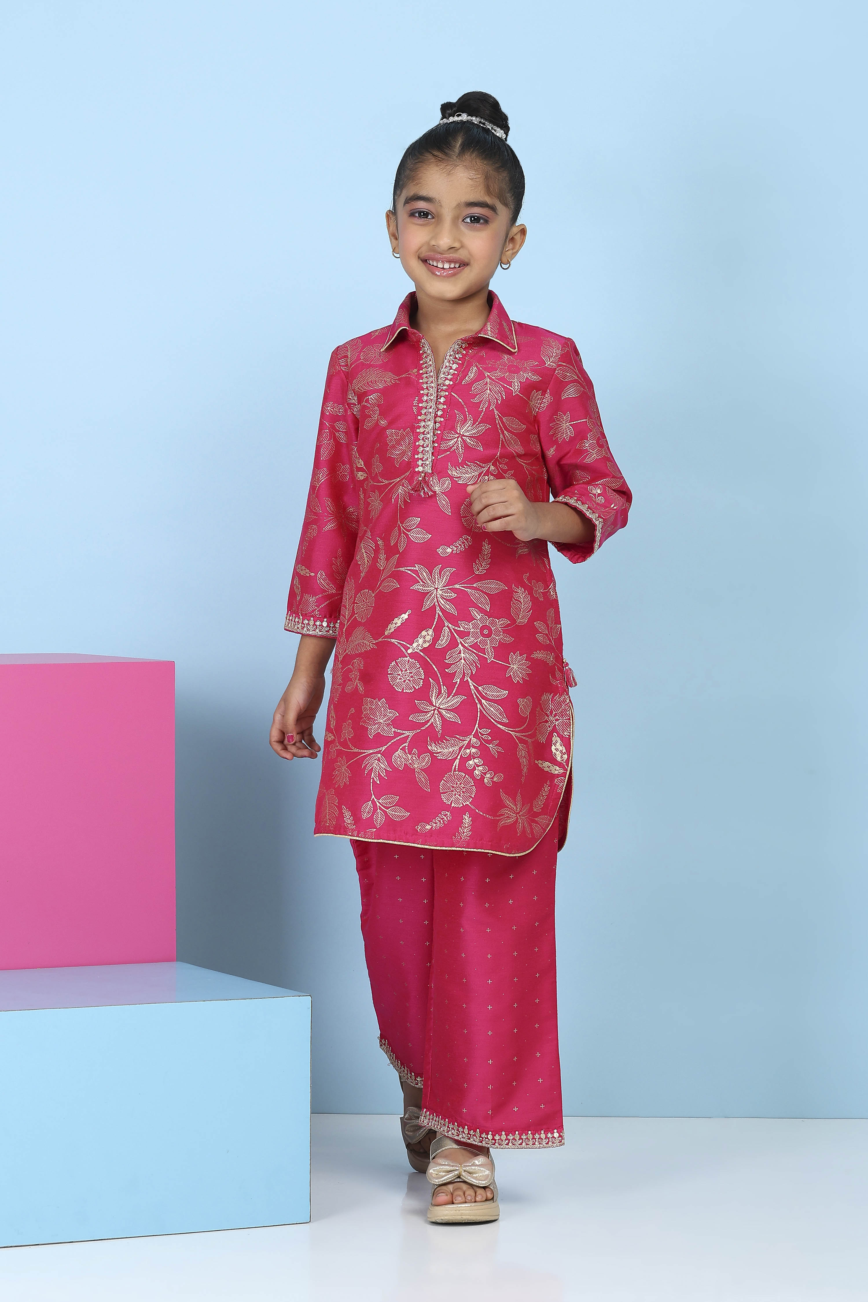 Red Poly Viscose Printed Straight Suit Set image number 6