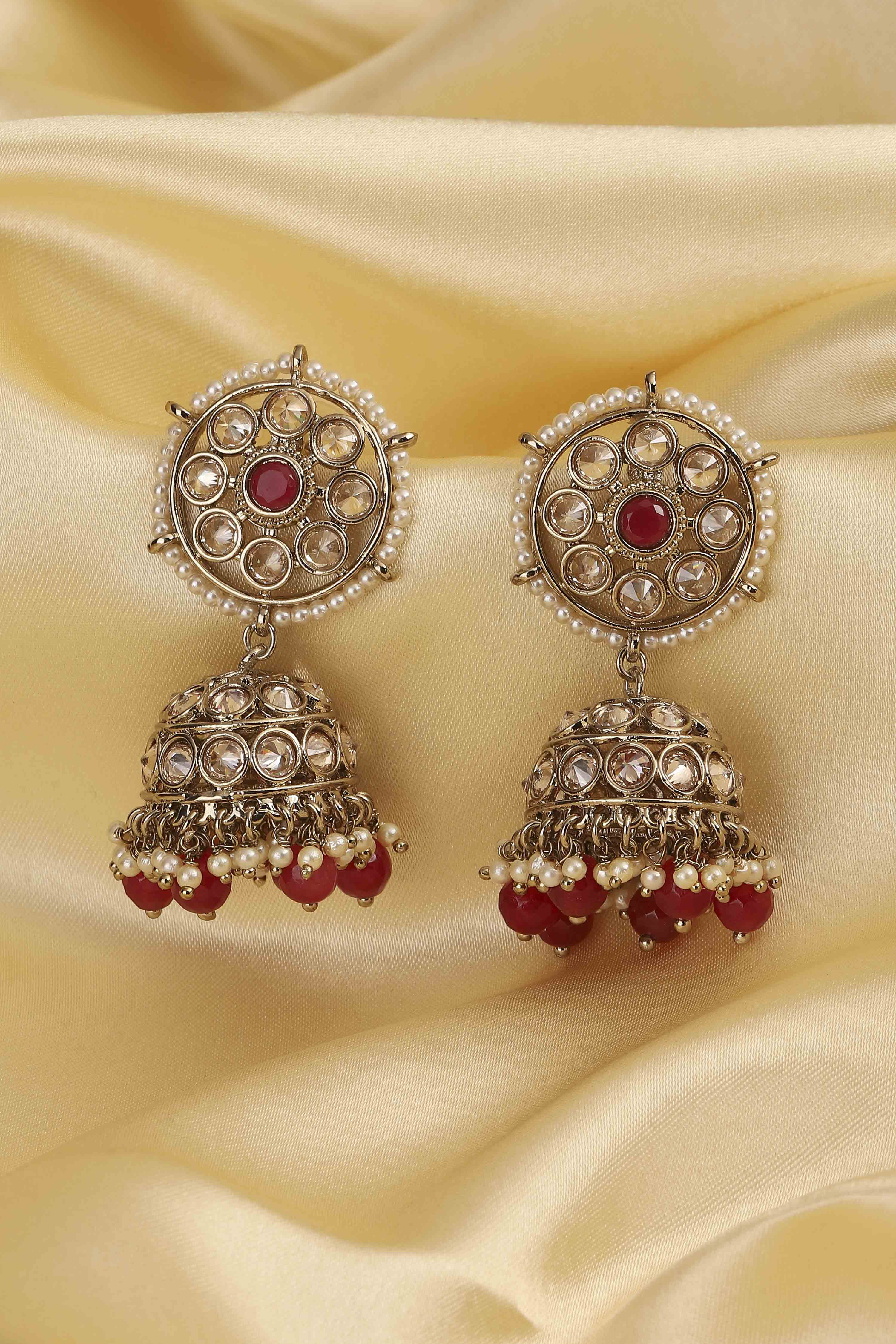Red Pearl Earrings image number 0