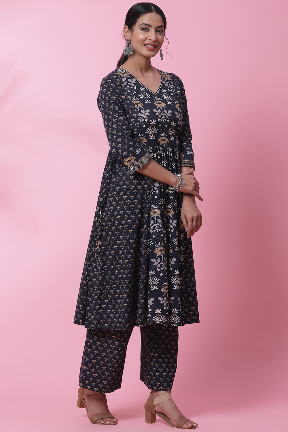 Black Cotton Flared Kurta Set image number 5