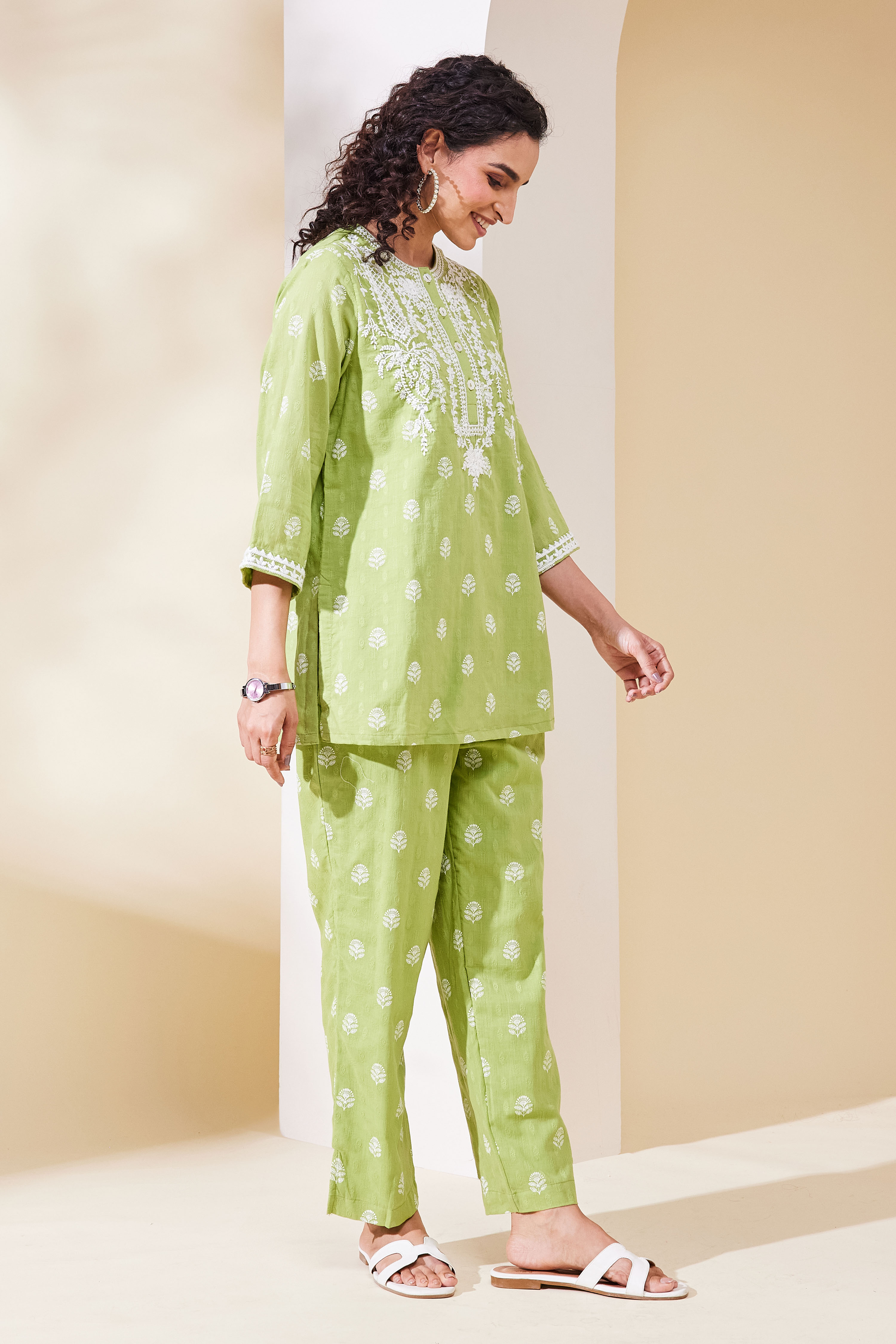 Green Cotton Straight Suit Set image number 5