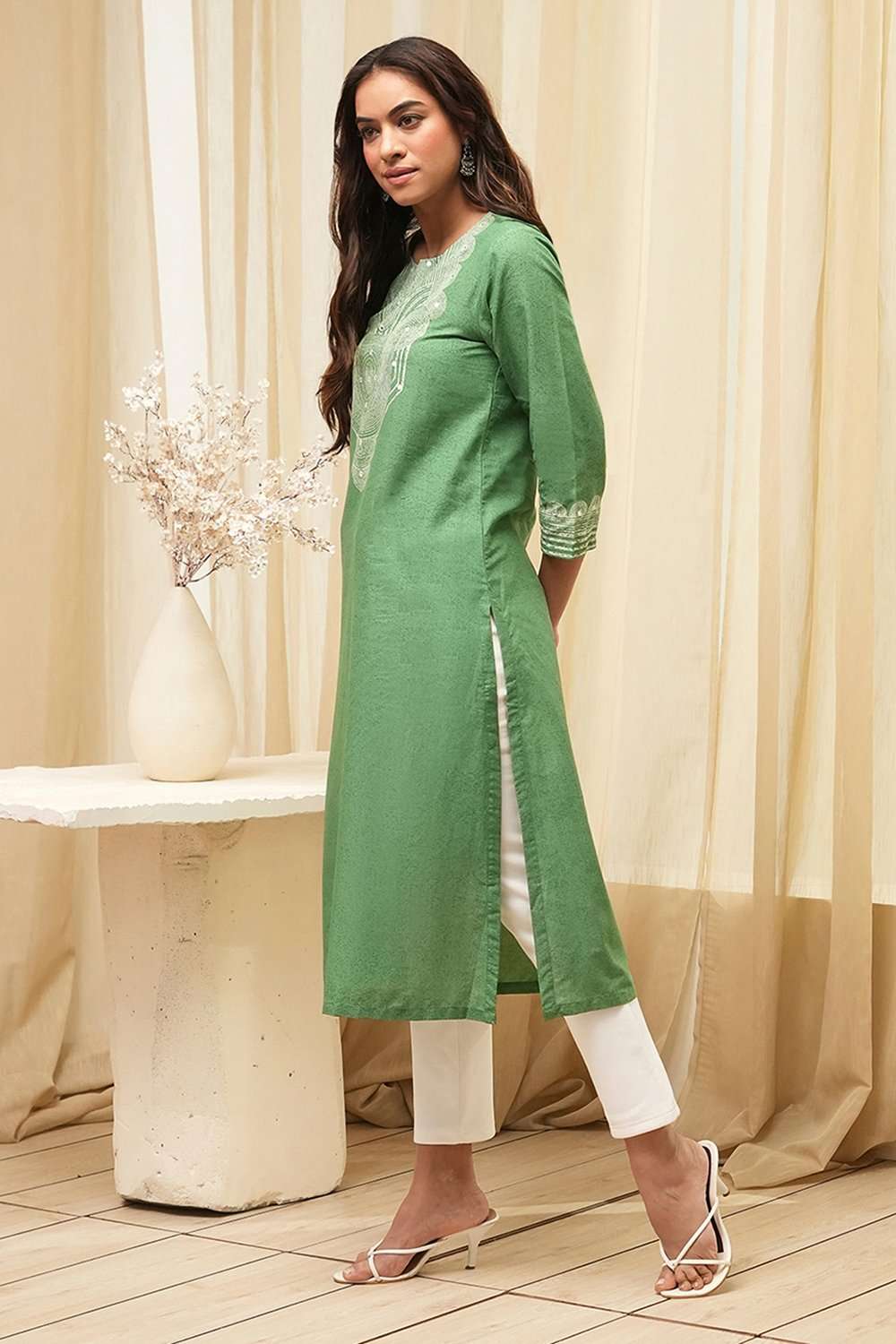 Pink Pure Cotton Printed Straight Kurta image number 2