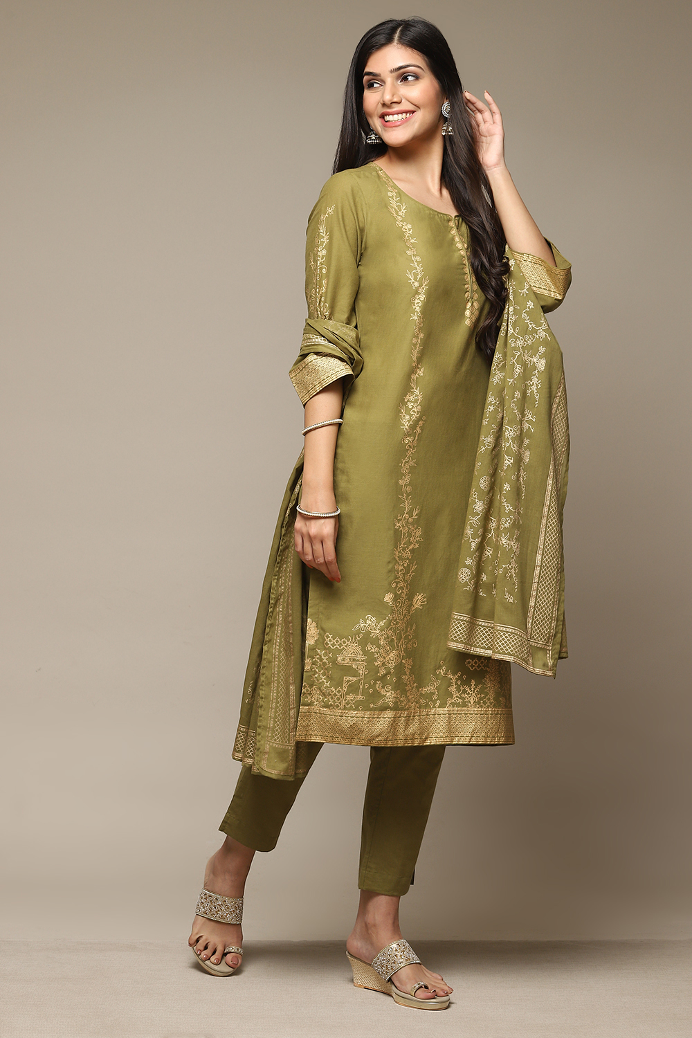 Red Cotton Straight Kurta Pants Suit Set image number 6