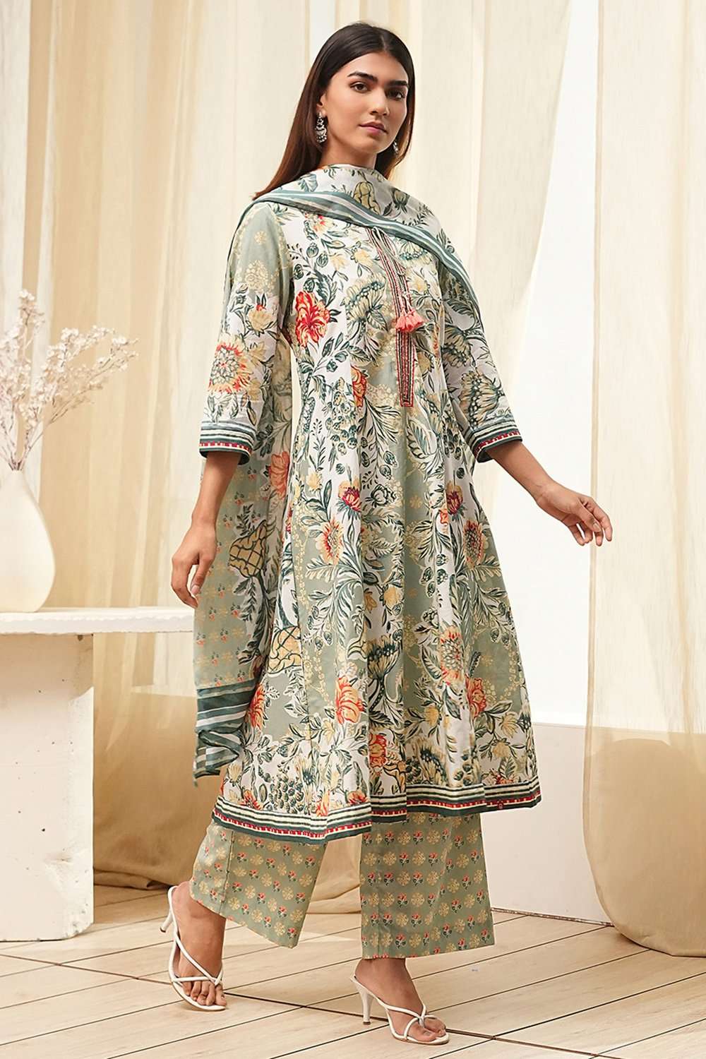 Sage Green Pure Cotton Floral Kalidar Suit Set image number 5