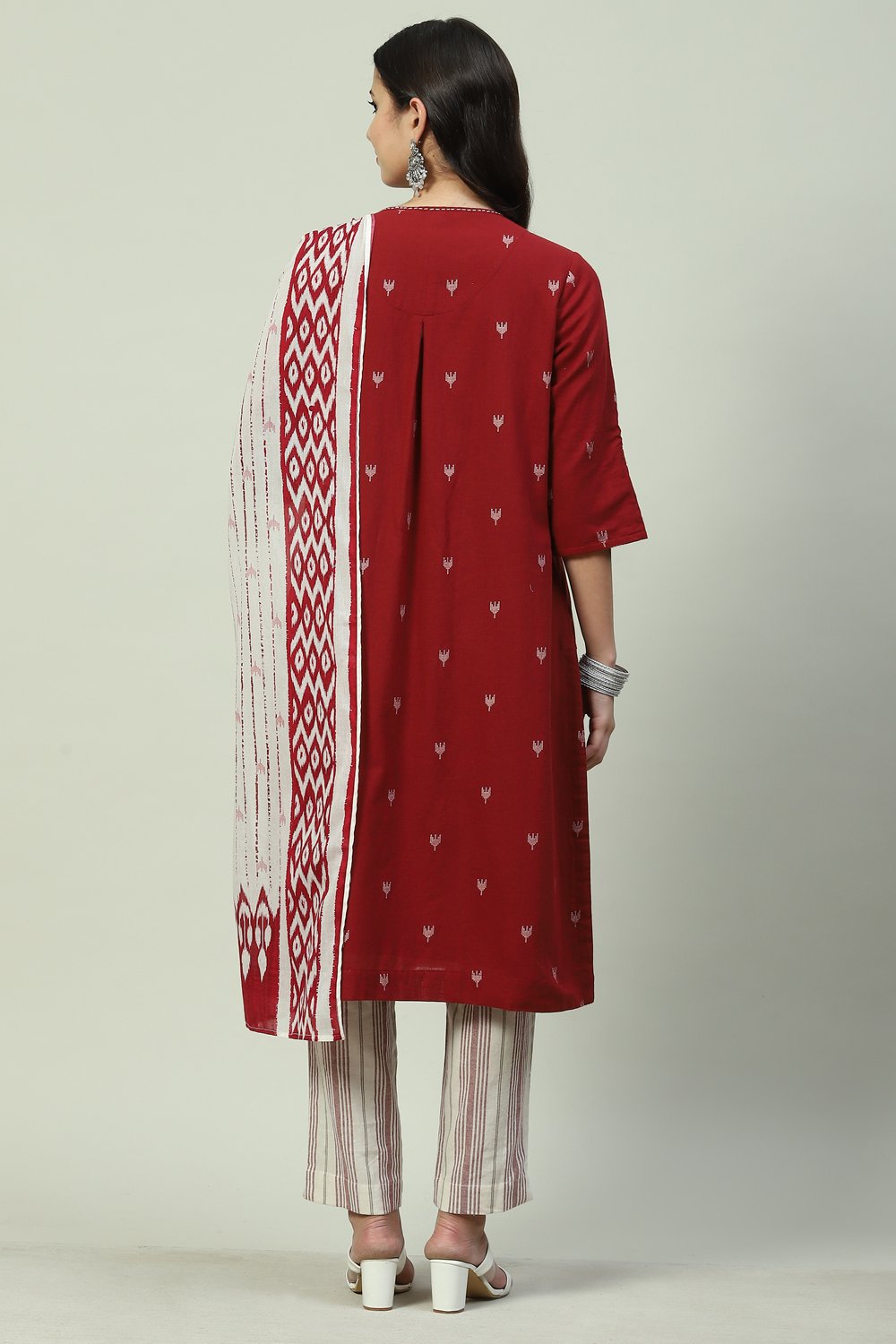 Rust Cotton Straight Kurta Slim Pants Suit Set image number 4