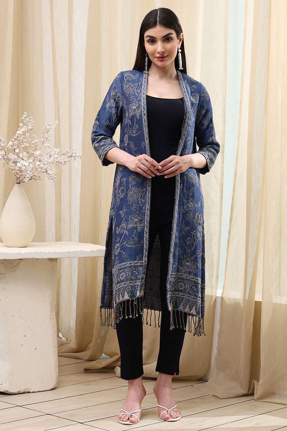 Indigo Poly Mettalic Front Open Yarndyed Shrug image number 5