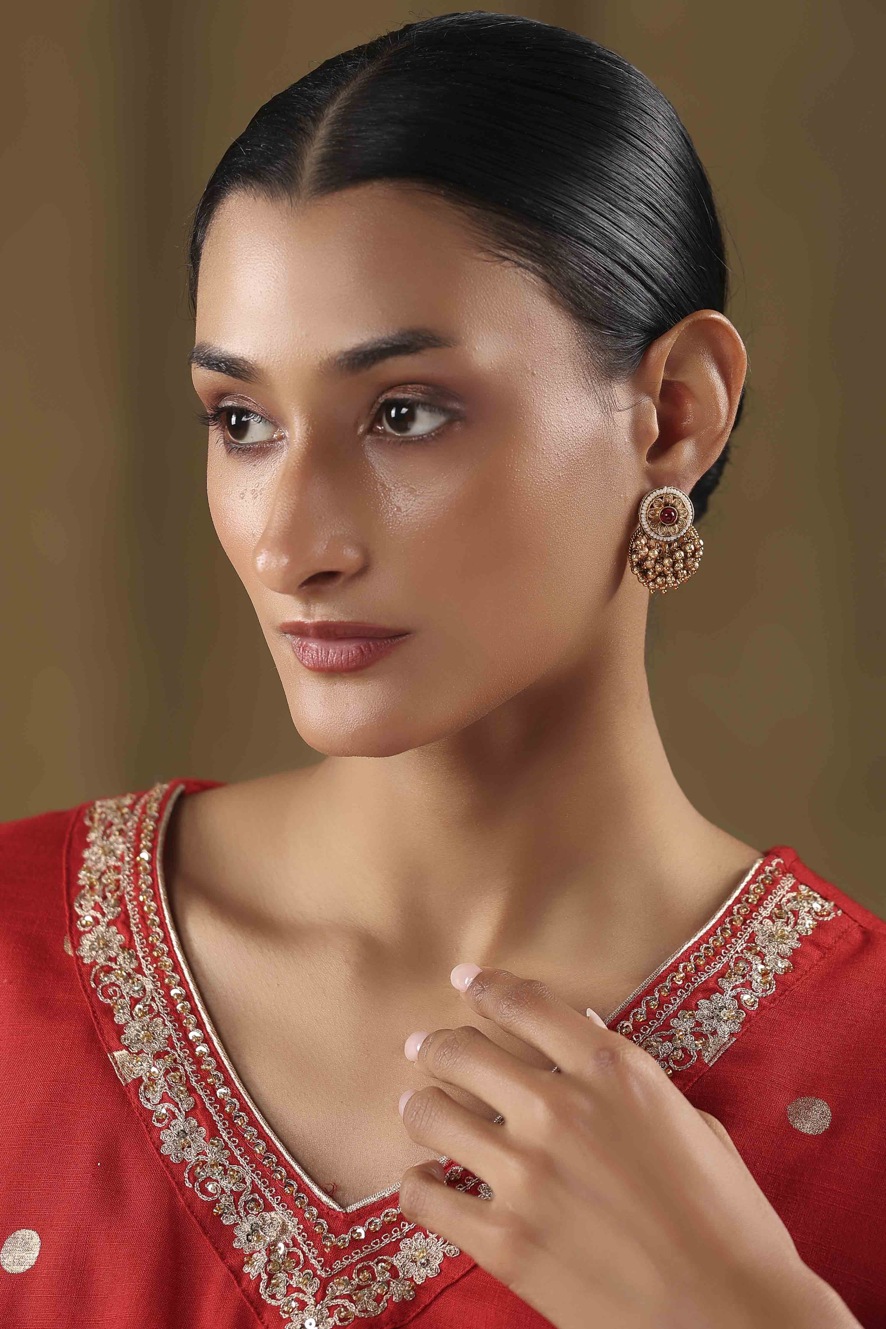 Red Gold Plated Alloy Floral Studded Drop Earrings image number 3