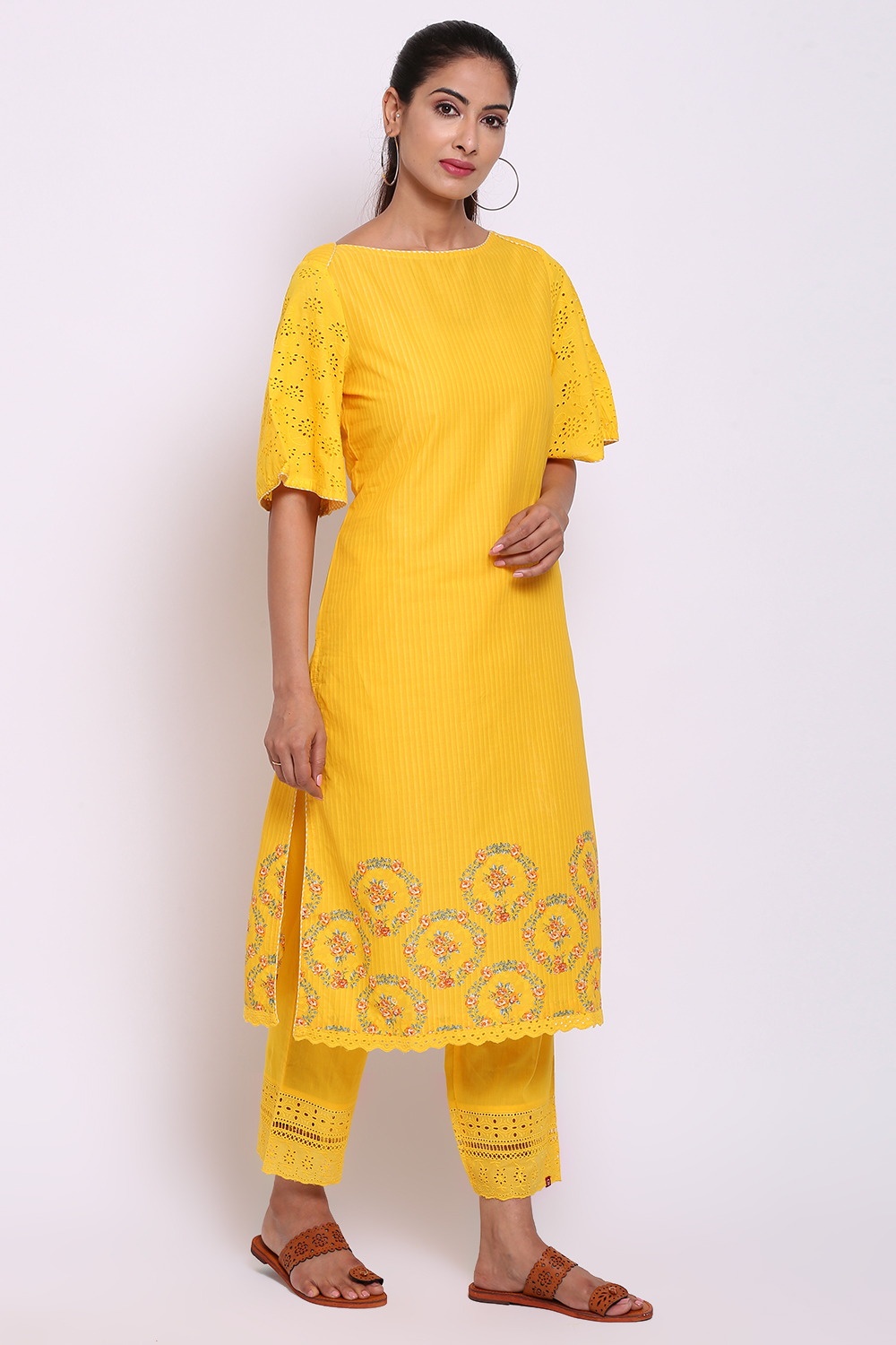 Yellow Cotton Straight Printed Kurta image number 4