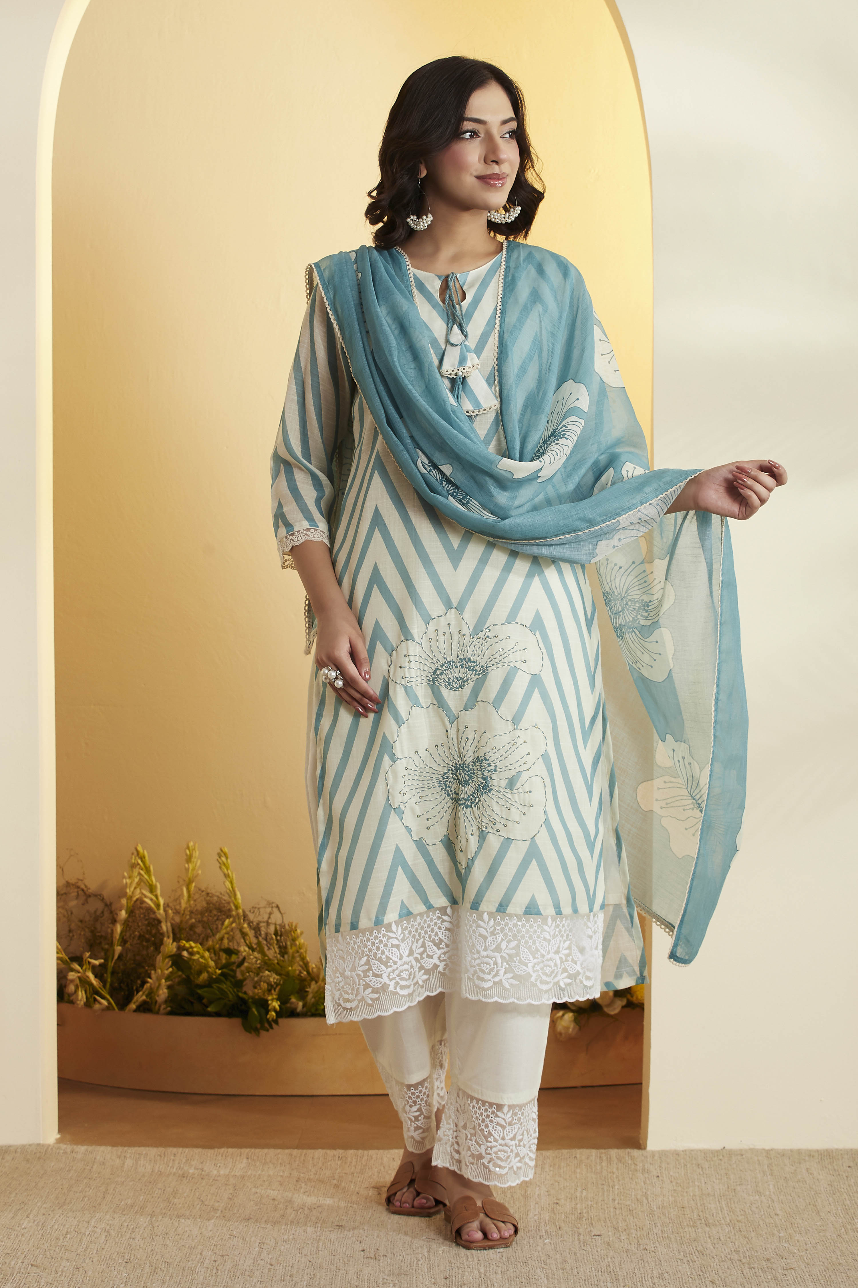 Sea Green Printed Poly Linen Floral Kurta Set image number 6