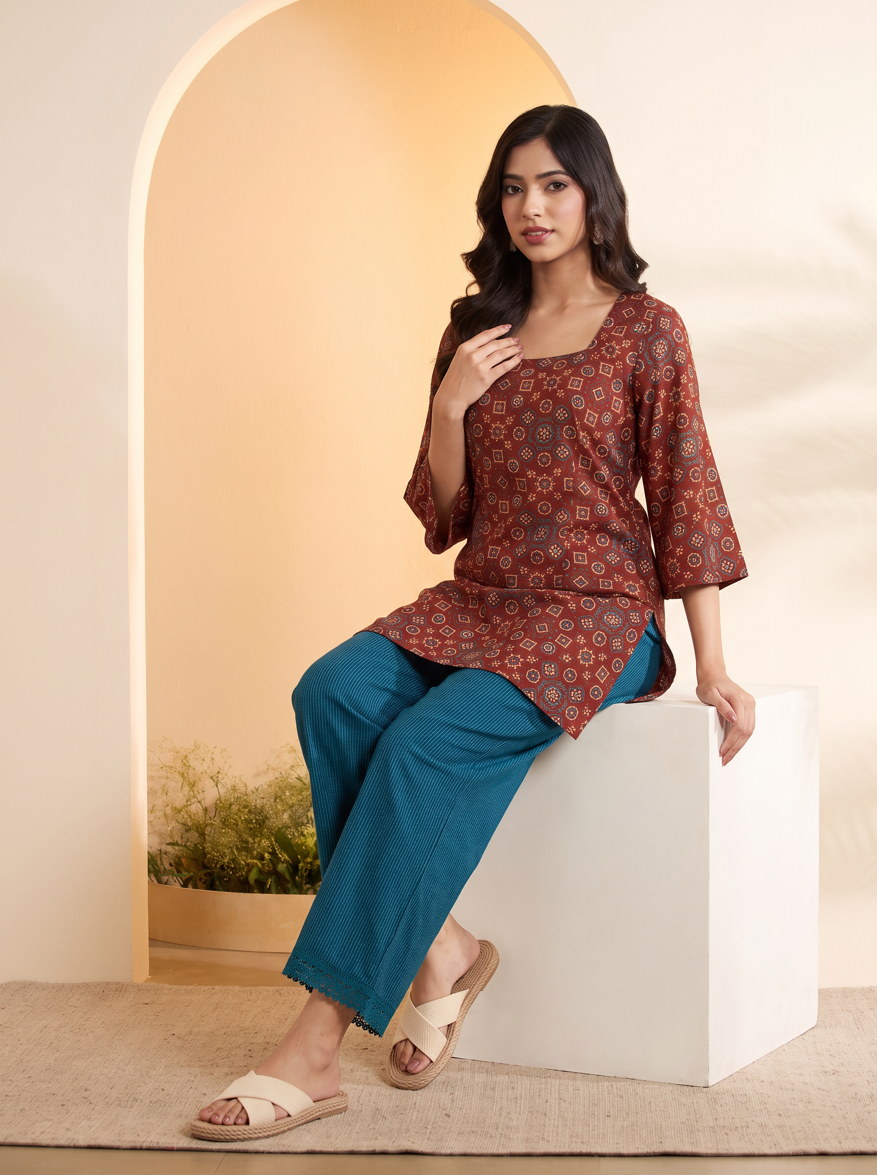 Teal Textured Straight Cotton Palazzo image number 0