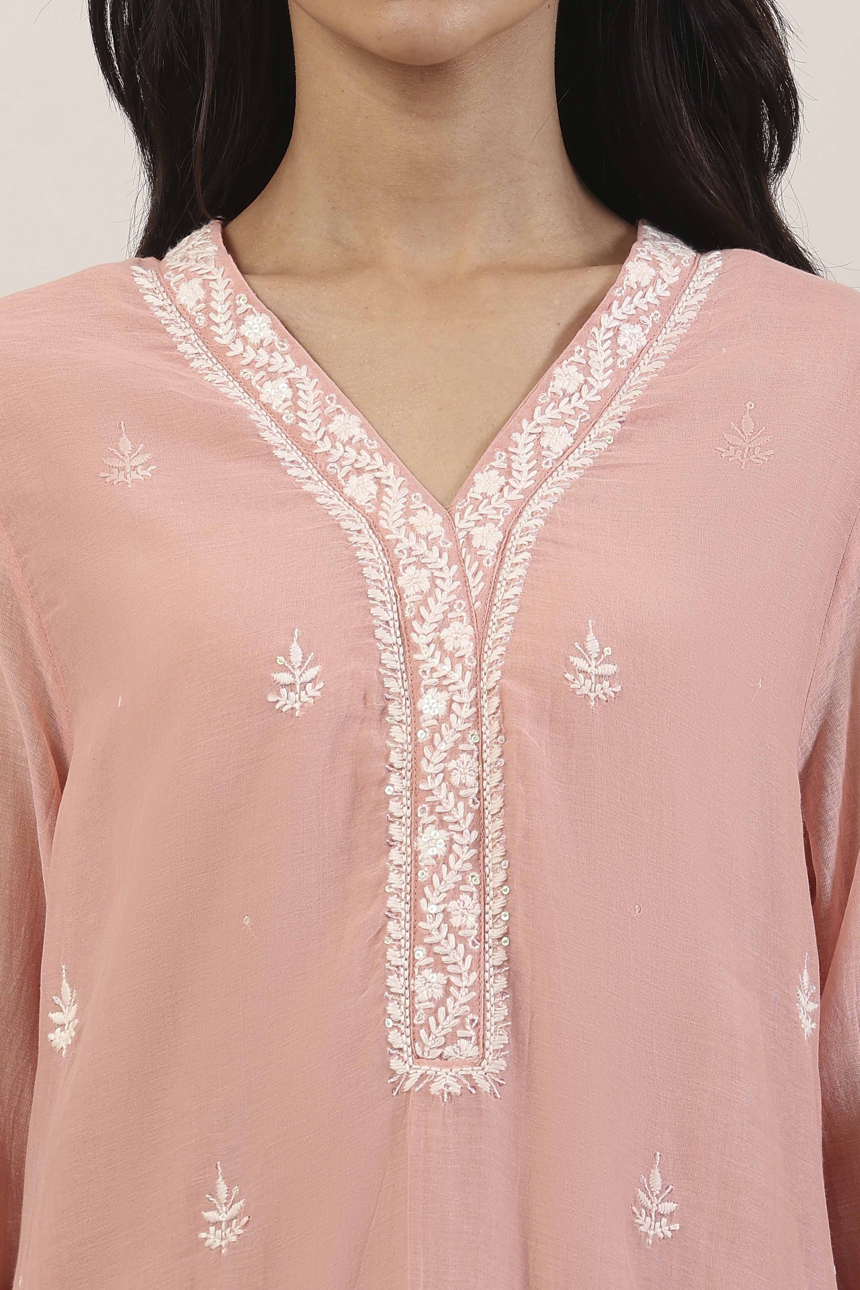 Peach Silk Chanderi Embroidered Straight Suit Set image number 1