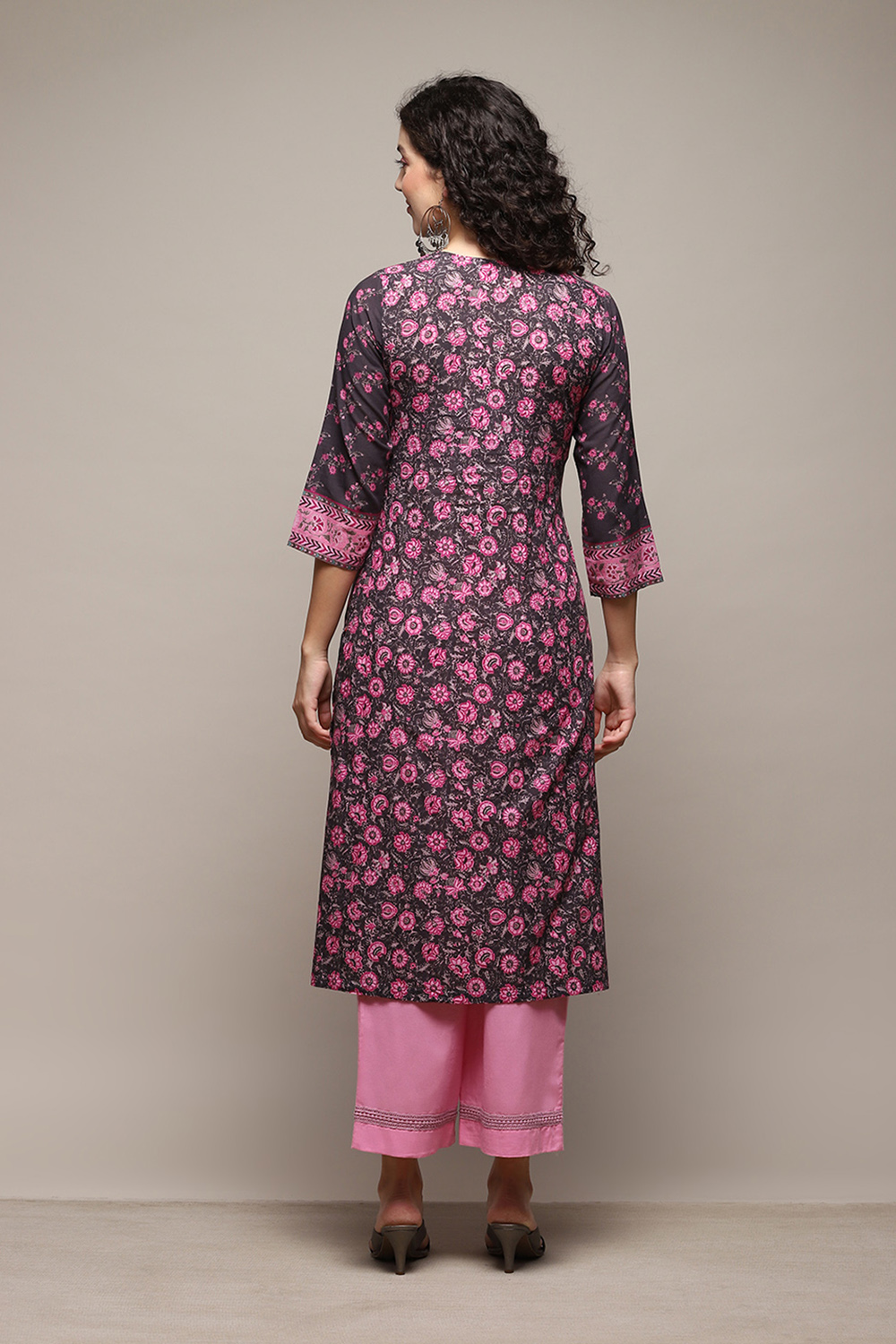 Red Cotton Blend Straight Printed Kurta Narrow Palazzo Suit Set image number 5