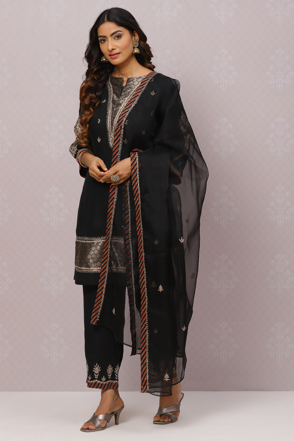 Black Viscose Cotton Straight Suit Set image number 4