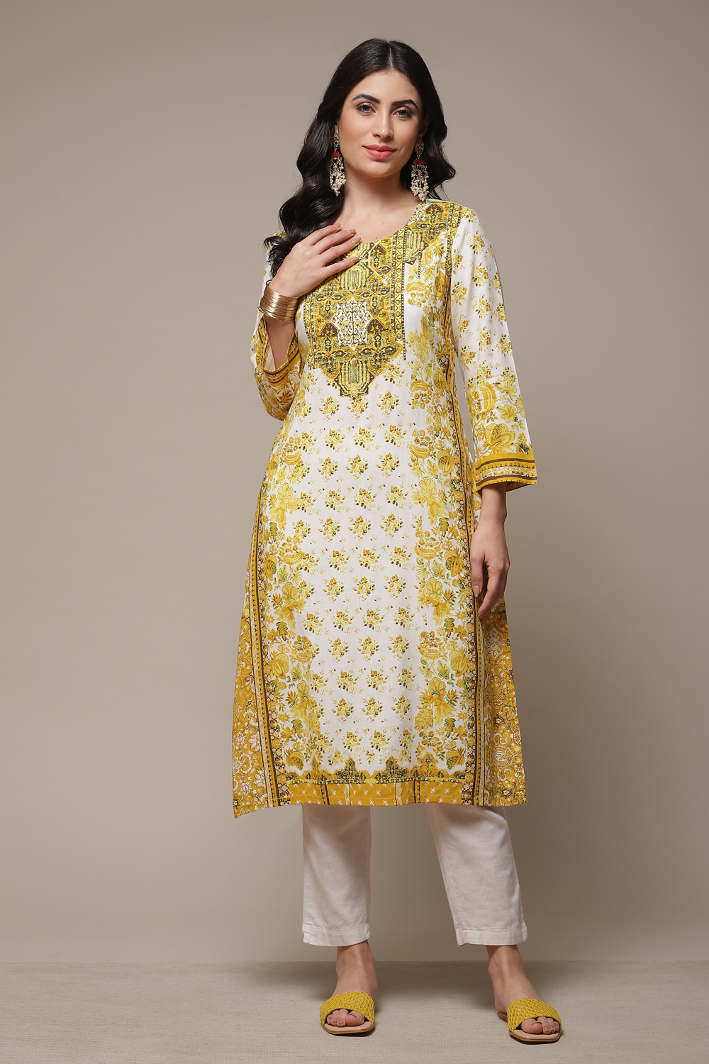 Off White LIVA Straight Printed Kurta image number 1