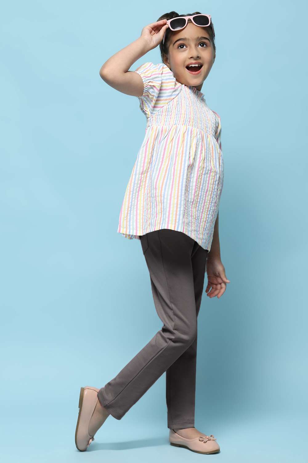 Black Cotton Lycra Skinny Jeggings image number 6