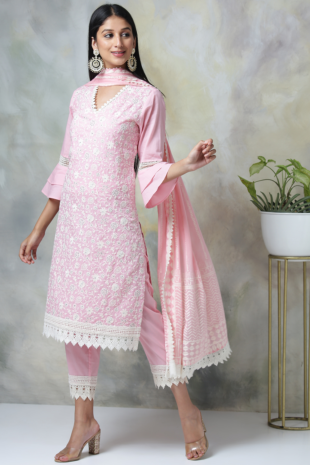 Light Pink Cotton Straight Kurta Slim Pant Suit Set image number 5