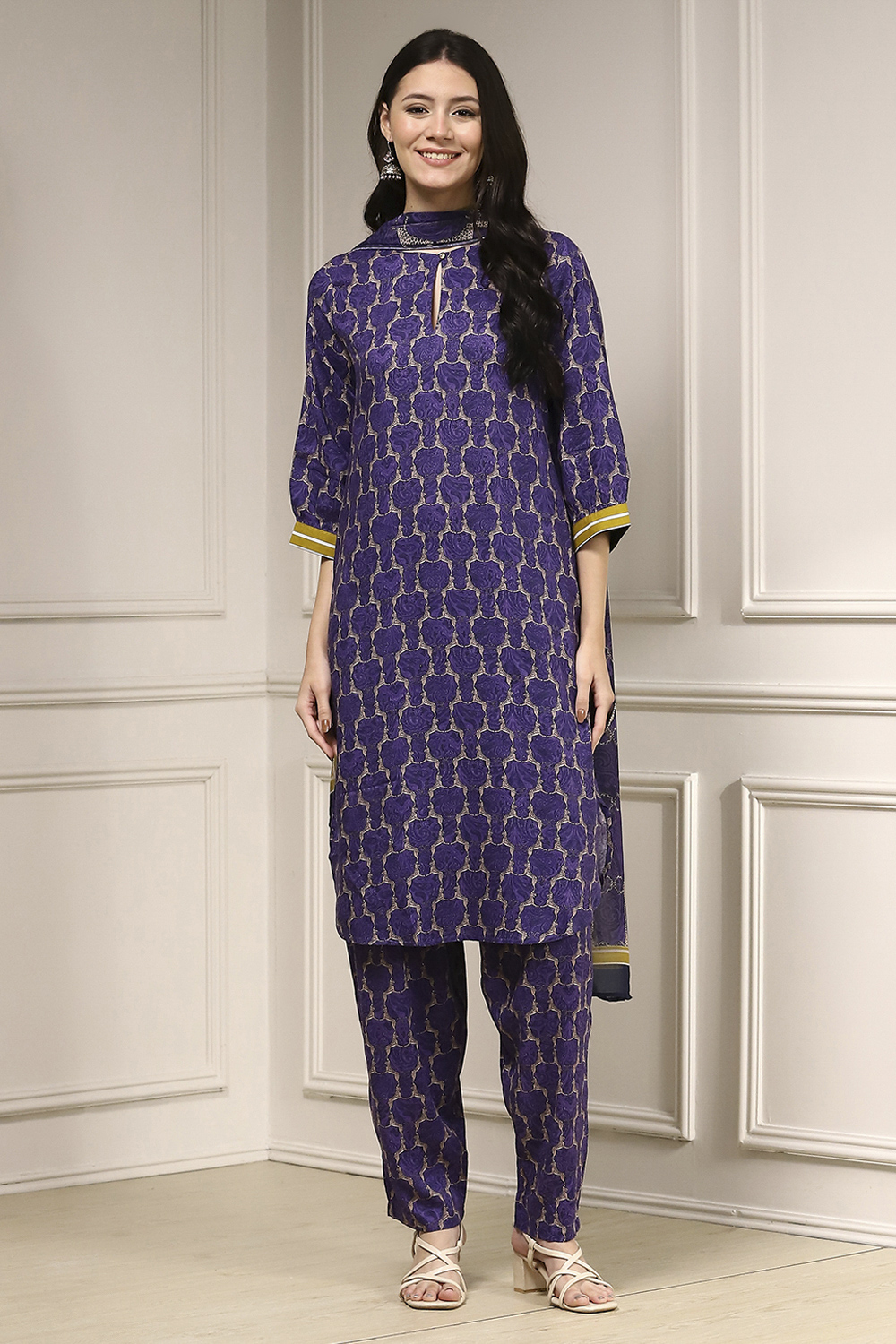 Indigo Blue Printed Straight Suit Set image number 6