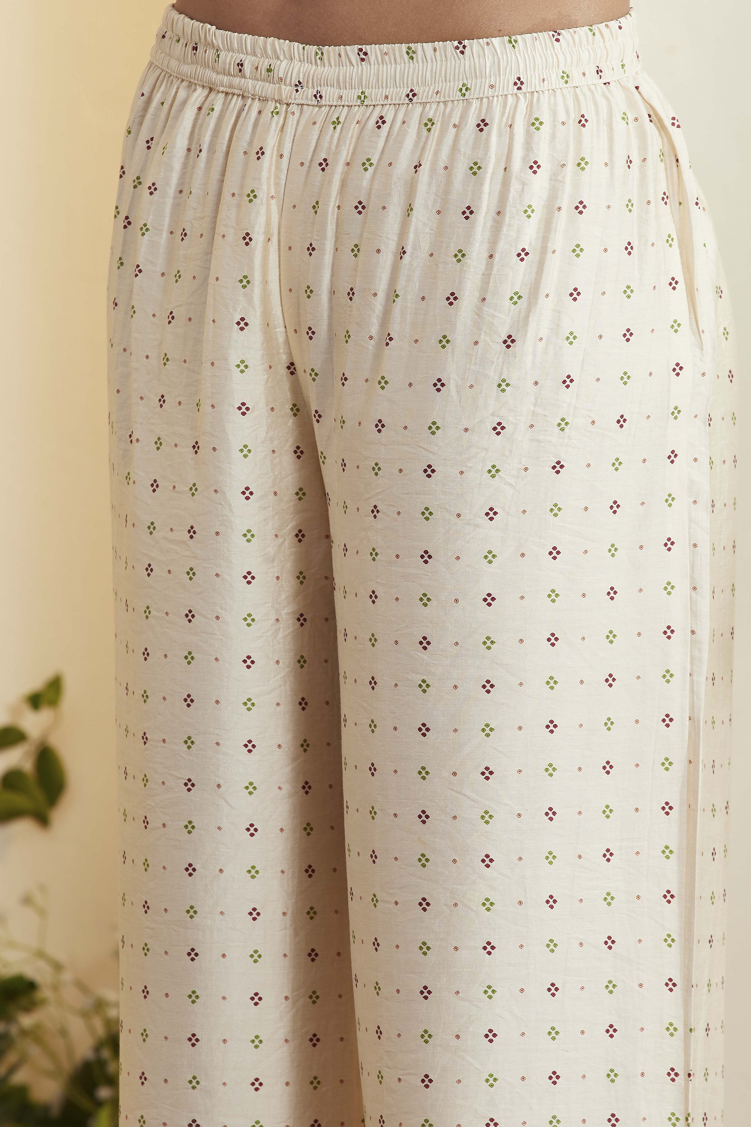 Green Viscose Rayon Printed Straight Kurta Set image number 2