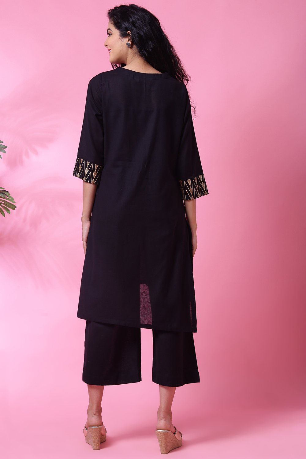 Black Cotton Flax Straight Kurta Pants Set image number 3