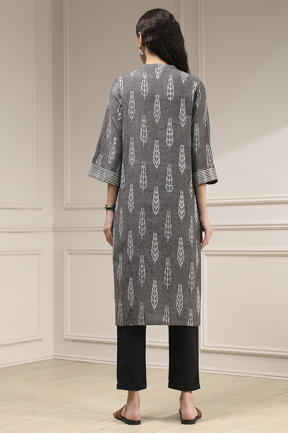 Grey Cotton Straight Yarndyed Kurta image number 3